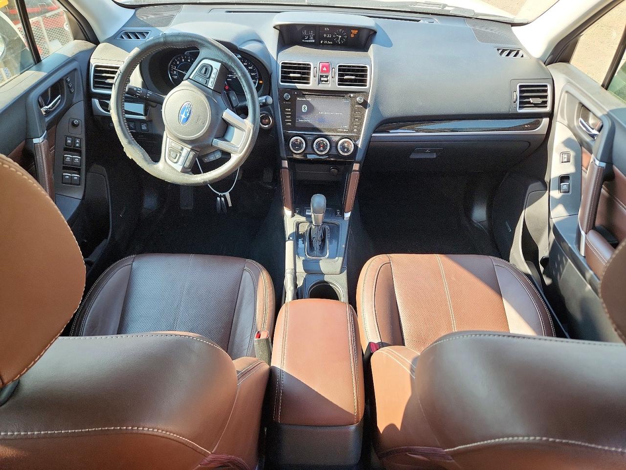 2018 Subaru Forester 2.5i Touring Белый vin: JF2SJAWC5JH484846