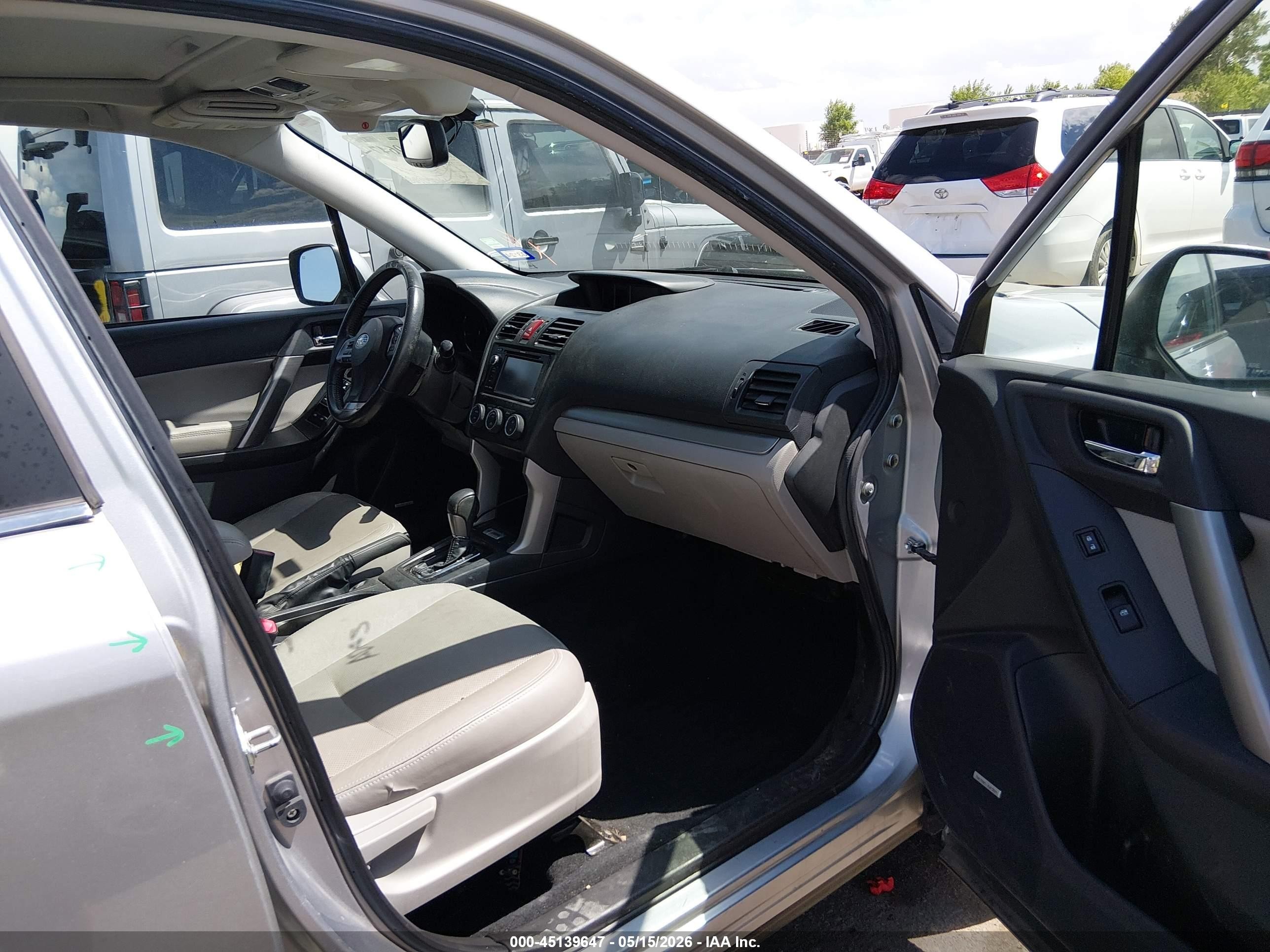 2015 Subaru Forester 2.5i Touring Silver vin: JF2SJAWC6FH441012