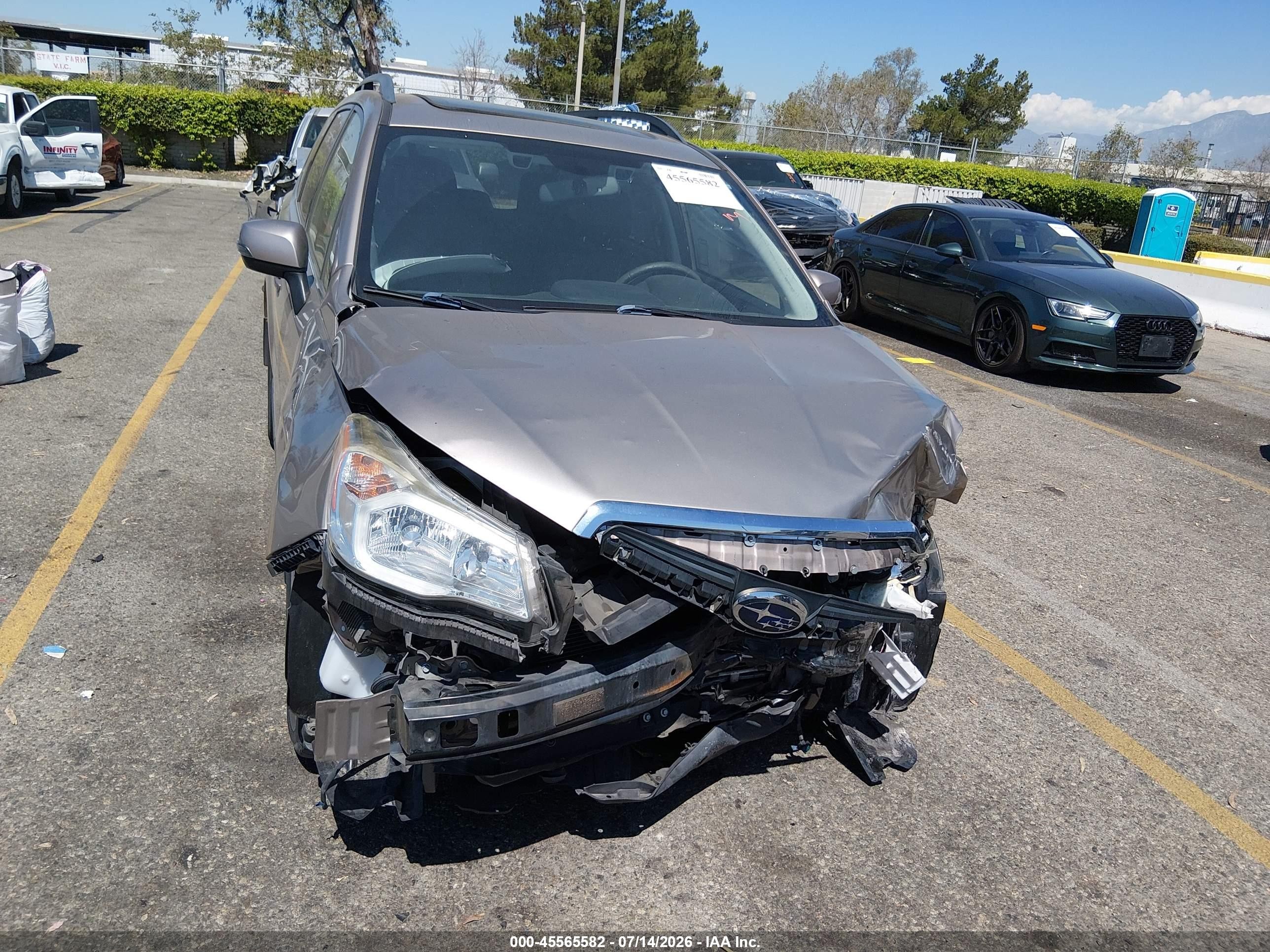 2015 Subaru Forester 2.5i Touring Gold vin: JF2SJAWC6FH592240