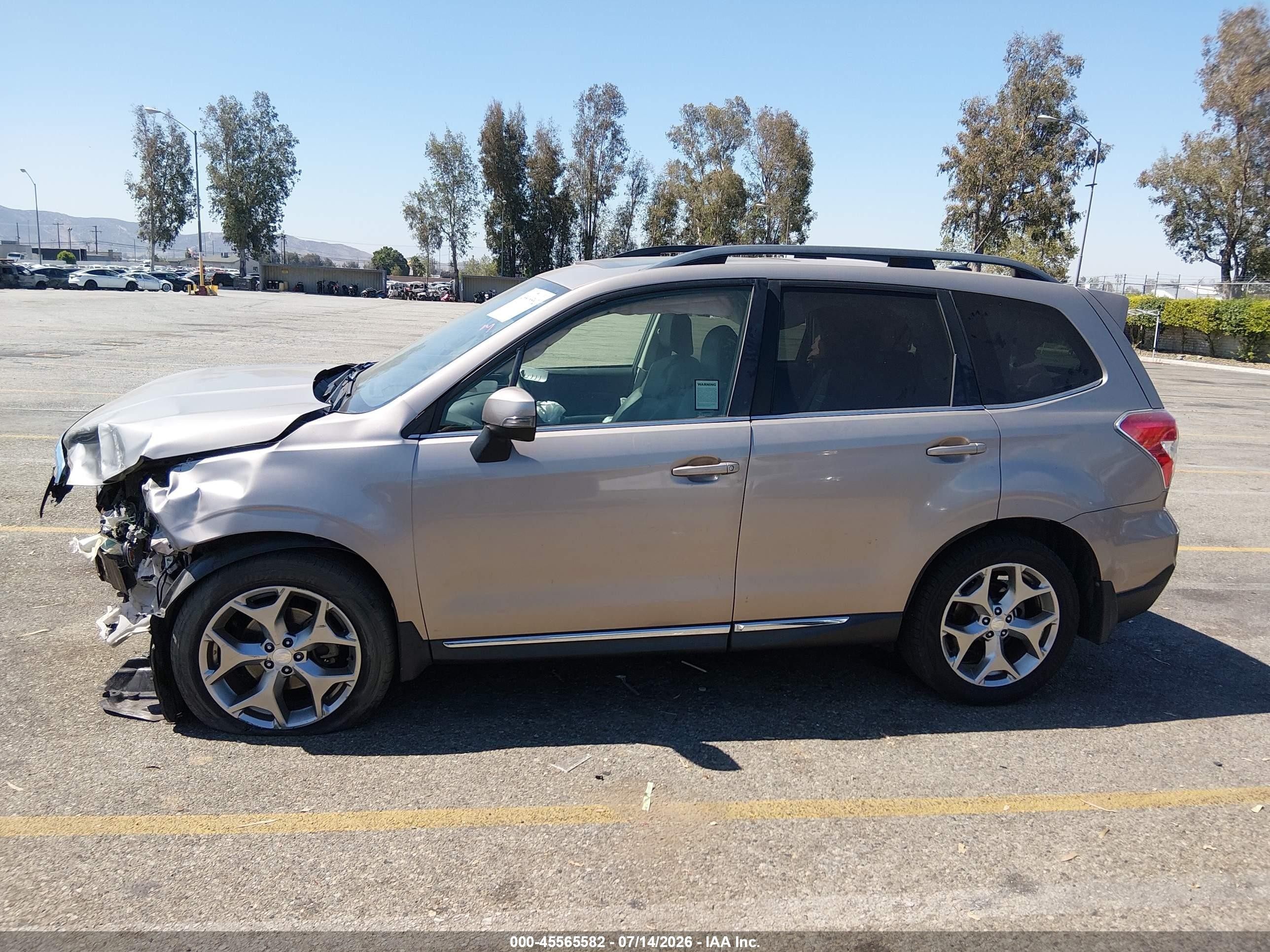 2015 Subaru Forester 2.5i Touring Gold vin: JF2SJAWC6FH592240