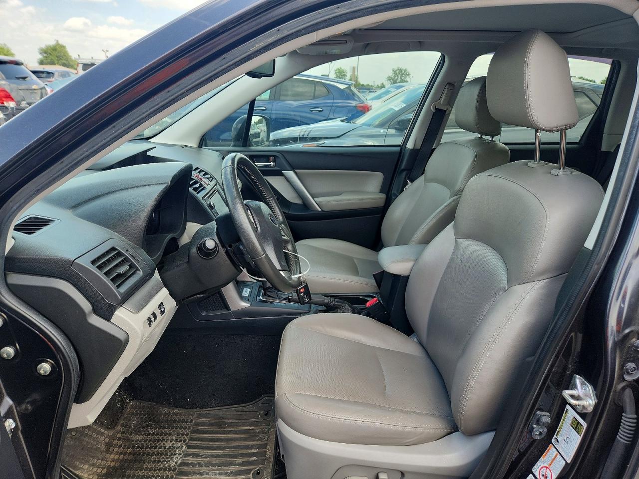 2015 Subaru Forester 2.5i Touring Gray vin: JF2SJAWC6FH803176