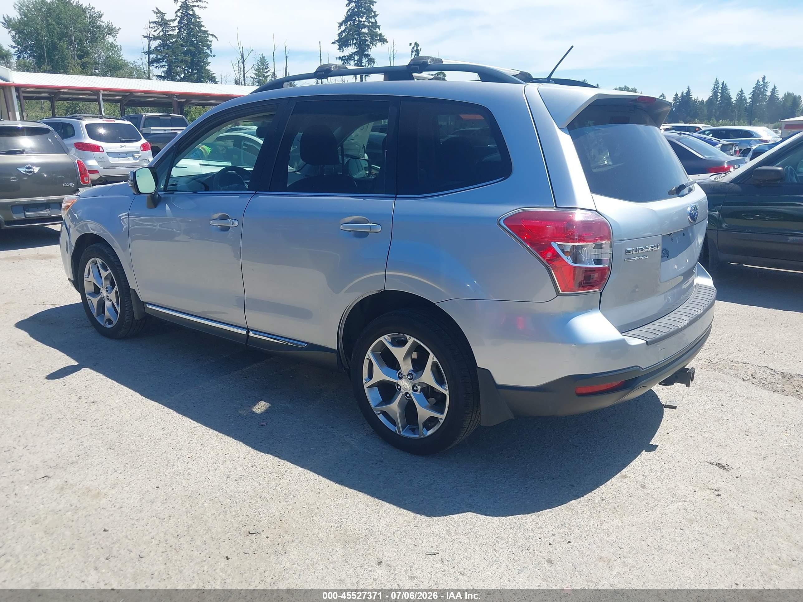 2015 Subaru Forester 2.5i Touring Silver vin: JF2SJAWC6FH824559