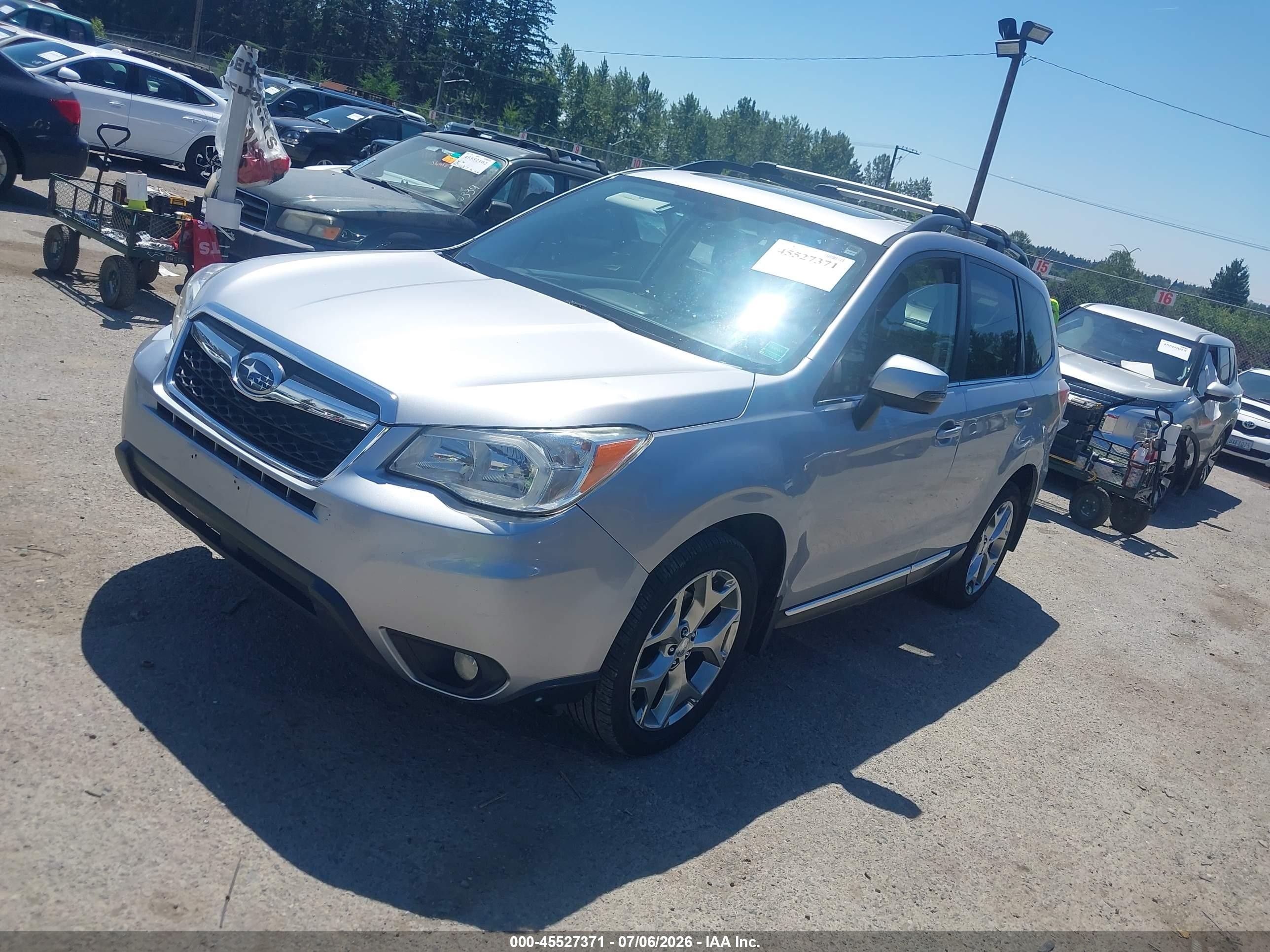 2015 Subaru Forester 2.5i Touring Silver vin: JF2SJAWC6FH824559