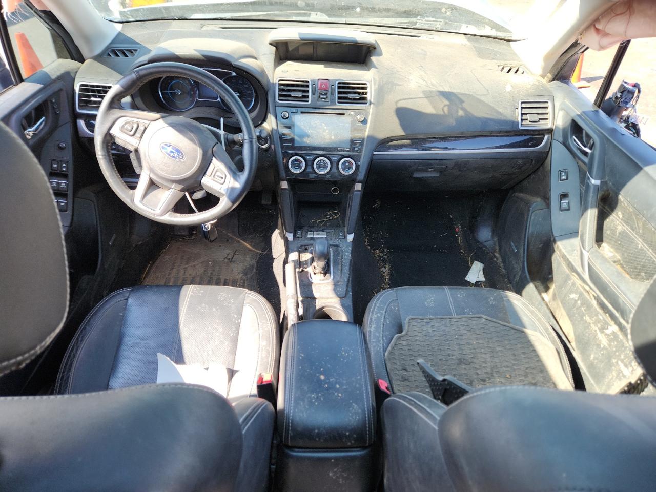 2017 Subaru Forester 2.5i Touring Silver vin: JF2SJAWC6HH565879