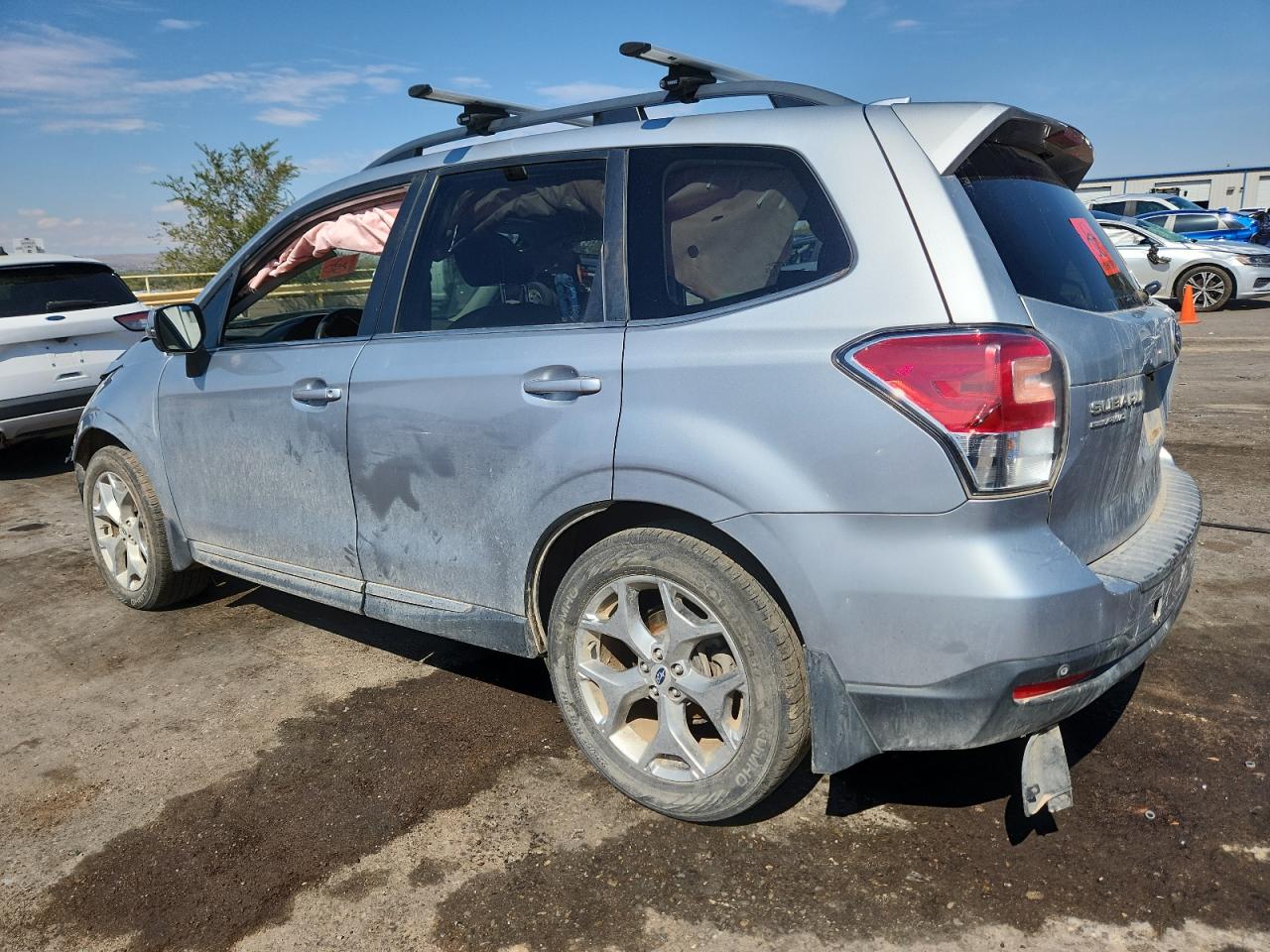 2017 Subaru Forester 2.5i Touring Silver vin: JF2SJAWC6HH565879