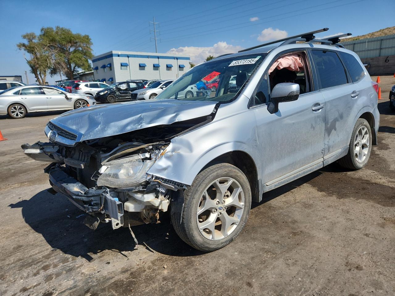 2017 Subaru Forester 2.5i Touring Silver vin: JF2SJAWC6HH565879