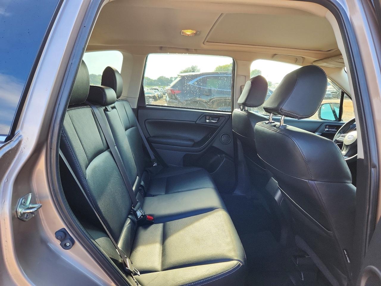2015 Subaru Forester 2.5i Touring Brown vin: JF2SJAWC7FH429967