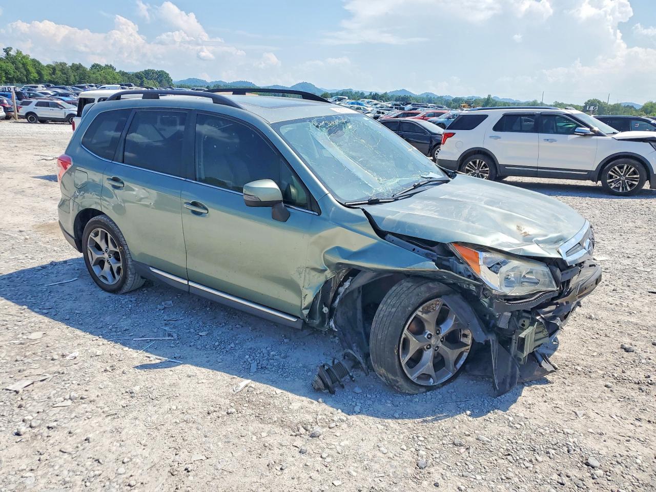 2015 Subaru Forester 2.5i Touring Green vin: JF2SJAWC7FH802246