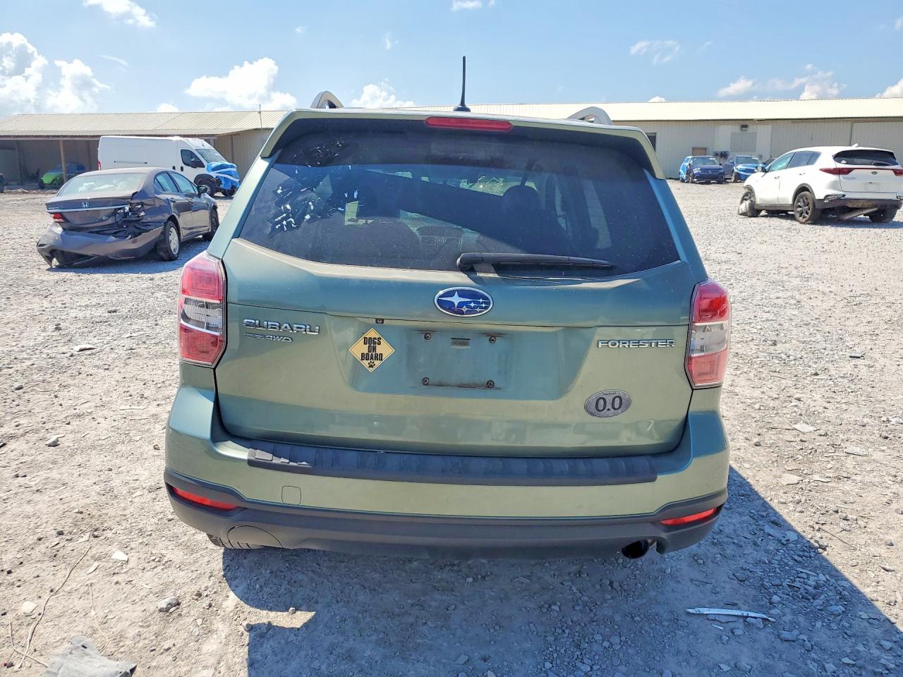 2015 Subaru Forester 2.5i Touring Green vin: JF2SJAWC7FH802246