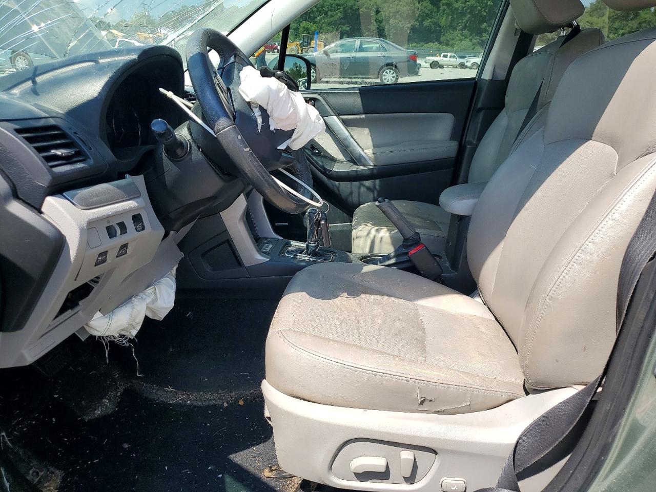 2015 Subaru Forester 2.5i Touring Green vin: JF2SJAWC7FH802246