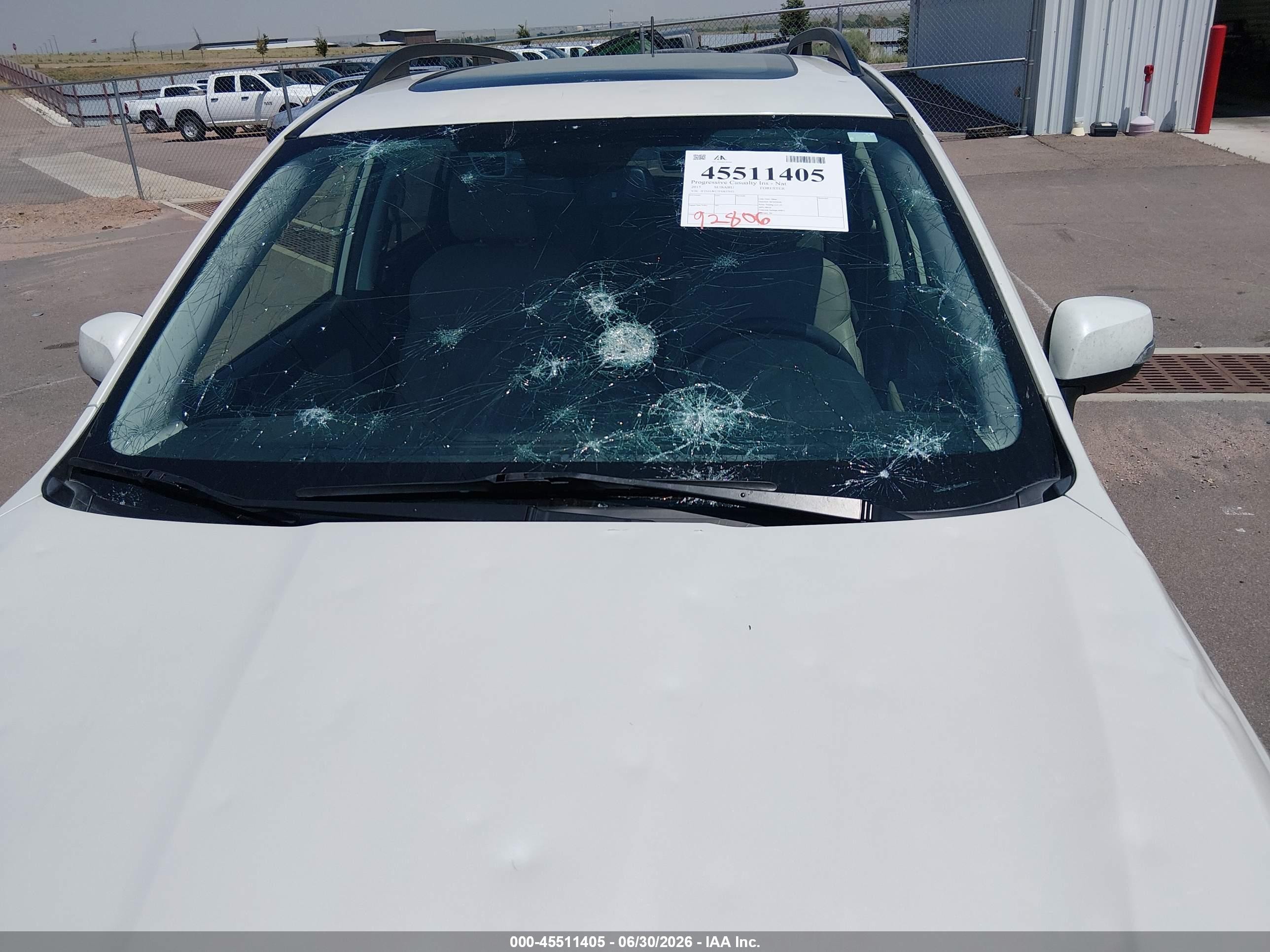 2015 Subaru Forester 2.5i Touring White vin: JF2SJAWC7FH837952