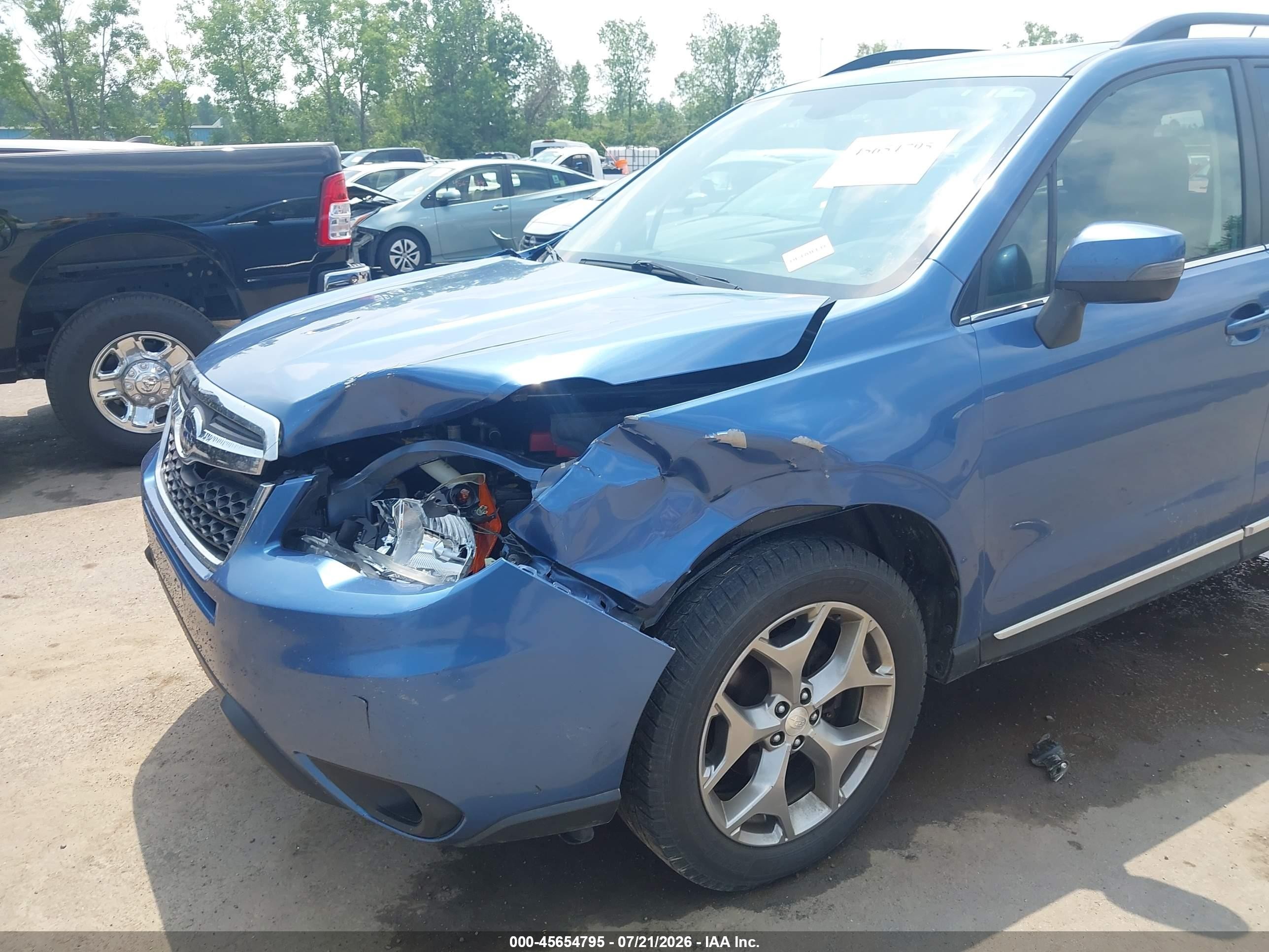 2015 Subaru Forester 2.5i Touring Blue vin: JF2SJAWC8FH468230