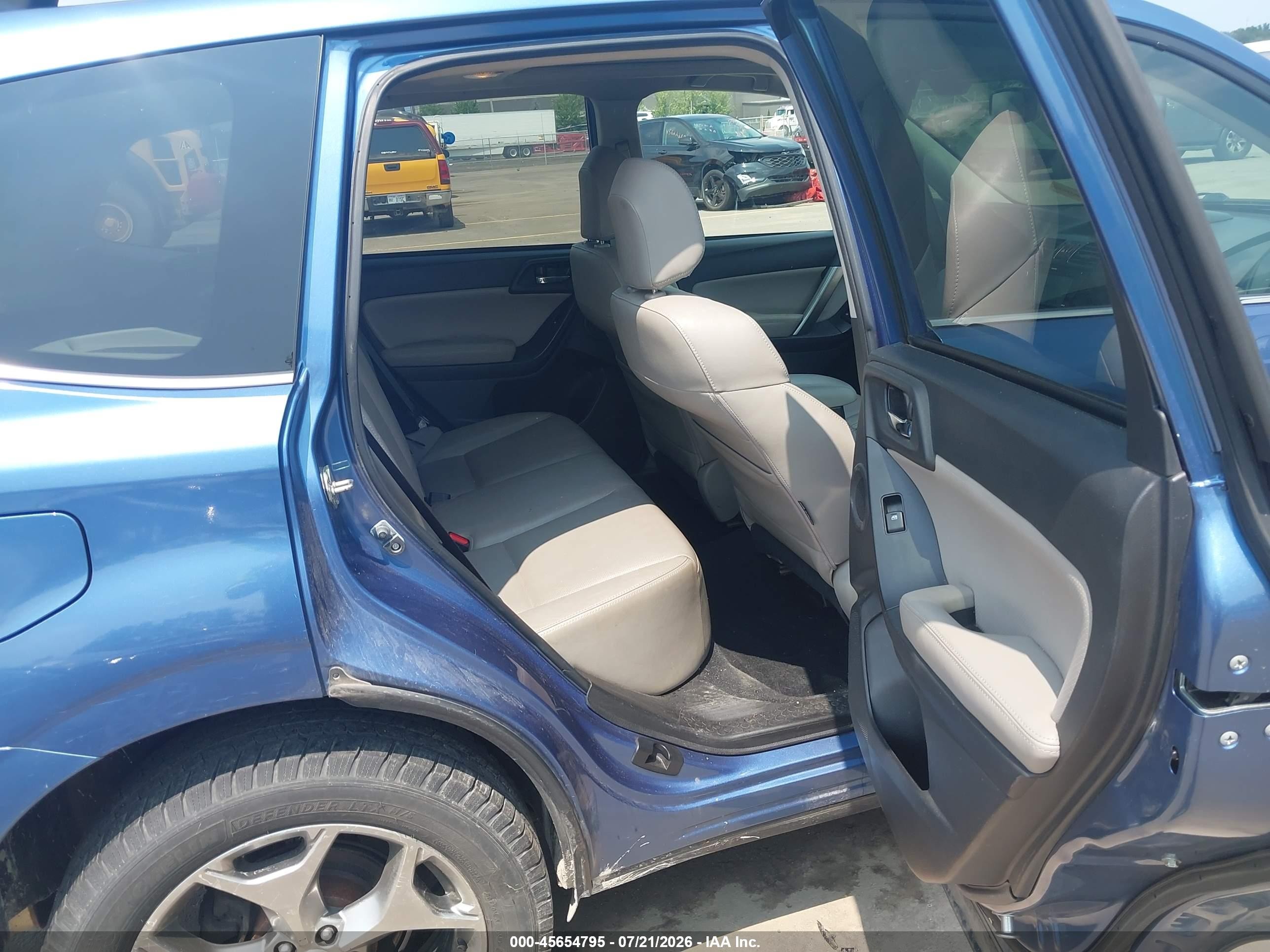 2015 Subaru Forester 2.5i Touring Blue vin: JF2SJAWC8FH468230