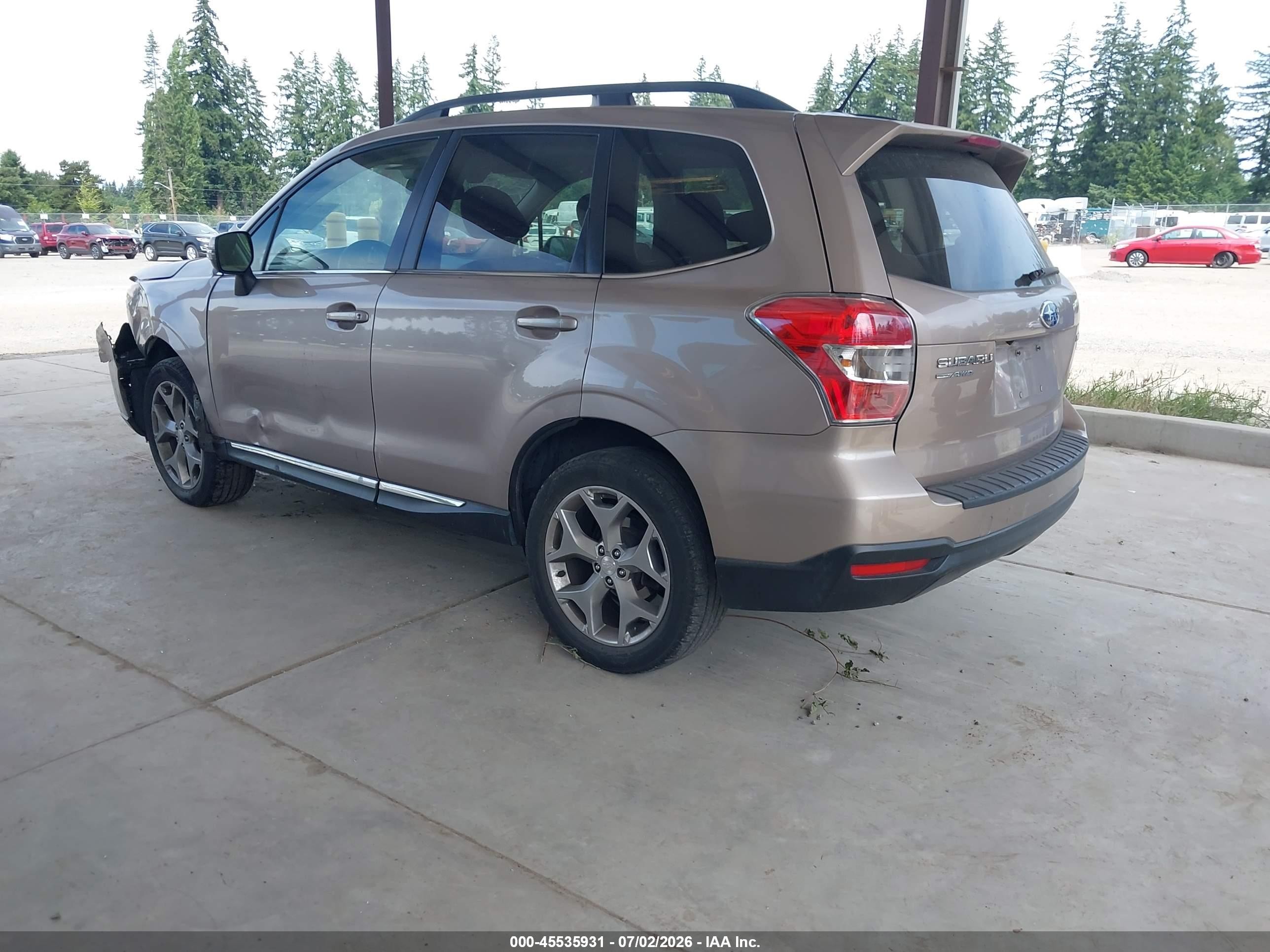 2015 Subaru Forester 2.5i Touring Champagne vin: JF2SJAWC9FH517998