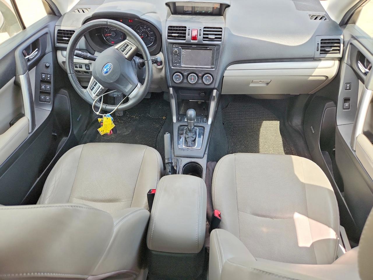 2015 Subaru Forester 2.5i Touring Красный vin: JF2SJAWC9FH524899