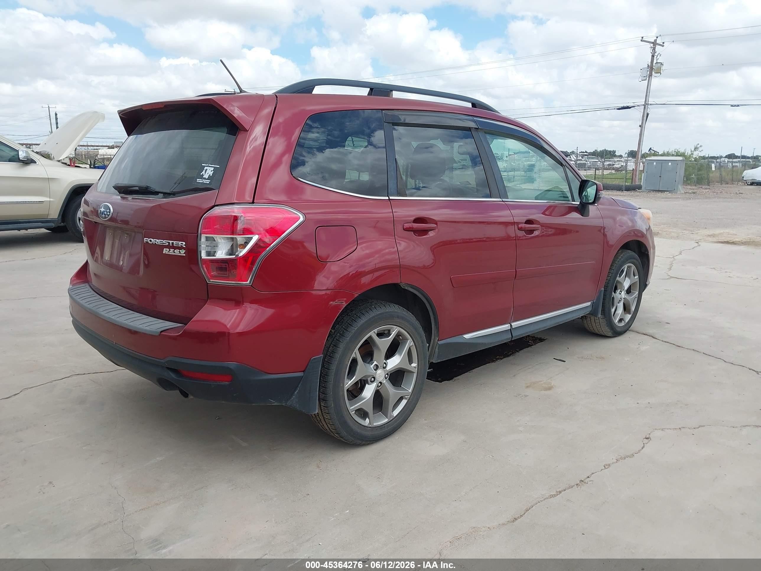 2015 Subaru Forester 2.5i Touring Maroon vin: JF2SJAWCXFH490665