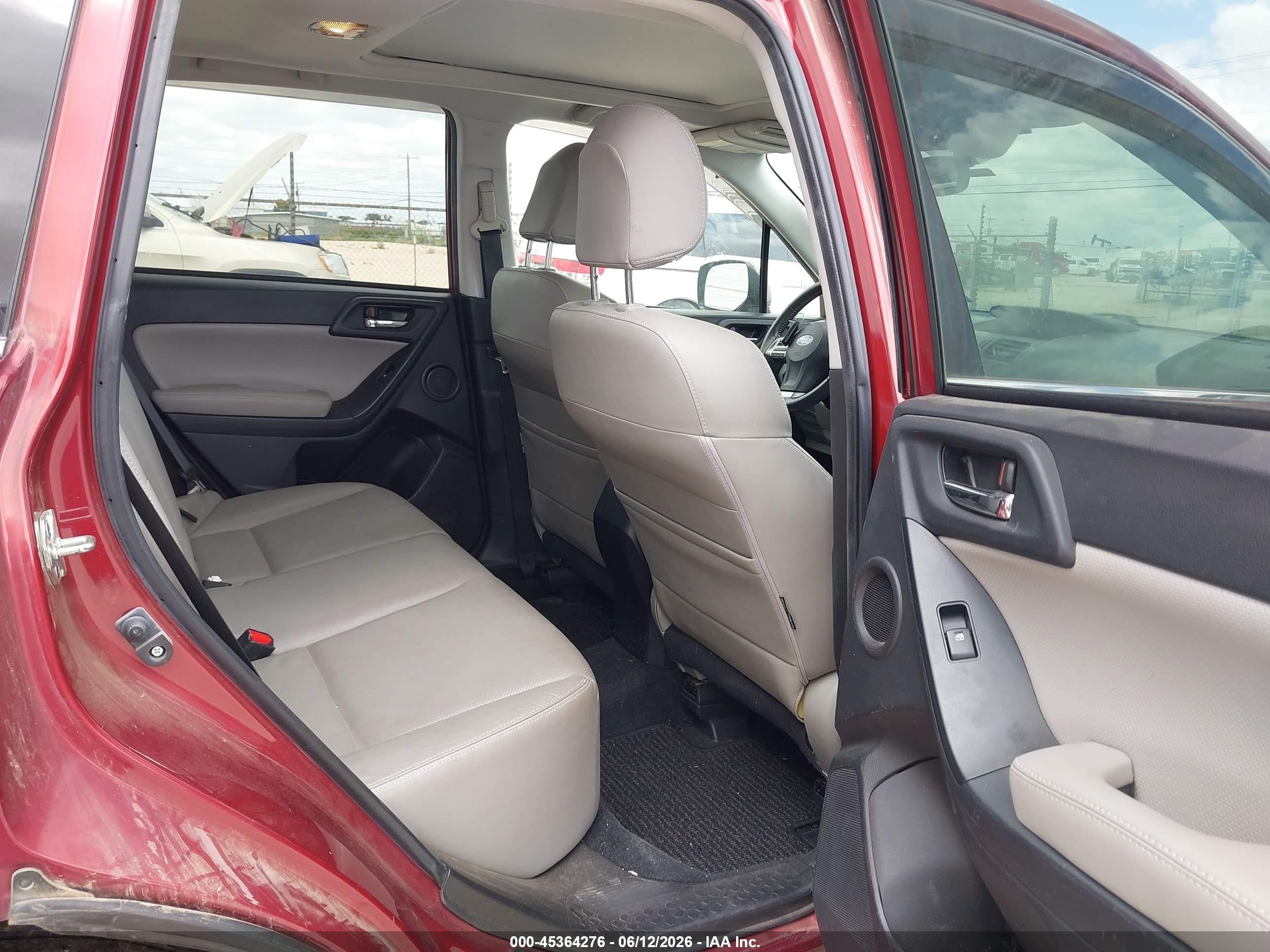 2015 Subaru Forester 2.5i Touring Maroon vin: JF2SJAWCXFH490665