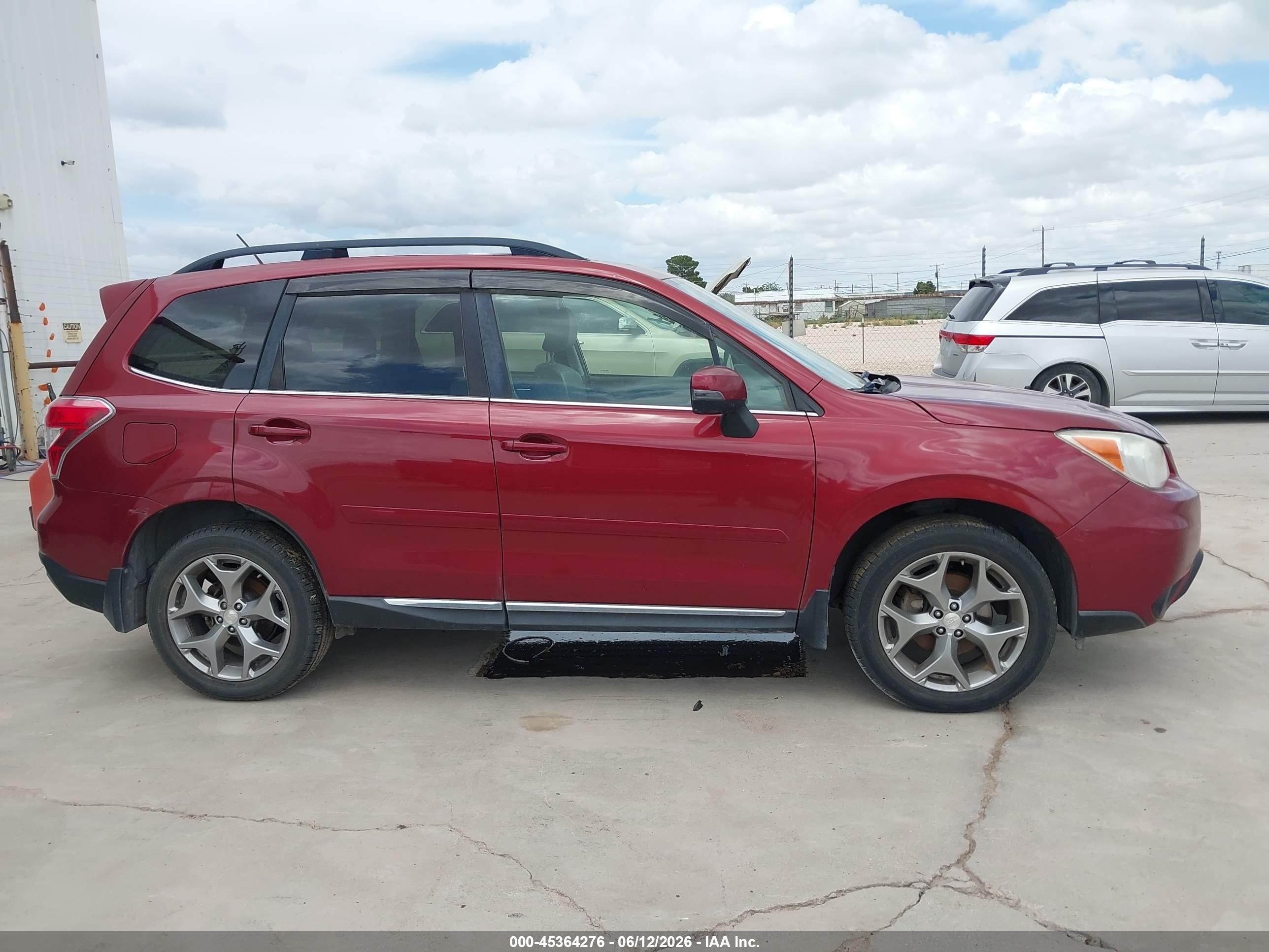 2015 Subaru Forester 2.5i Touring Maroon vin: JF2SJAWCXFH490665