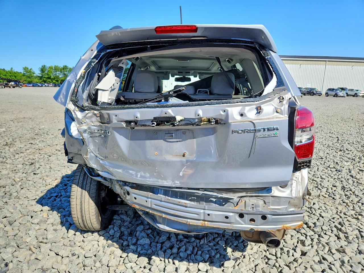 2015 Subaru Forester 2.5i Touring Silver vin: JF2SJAWCXFH499706