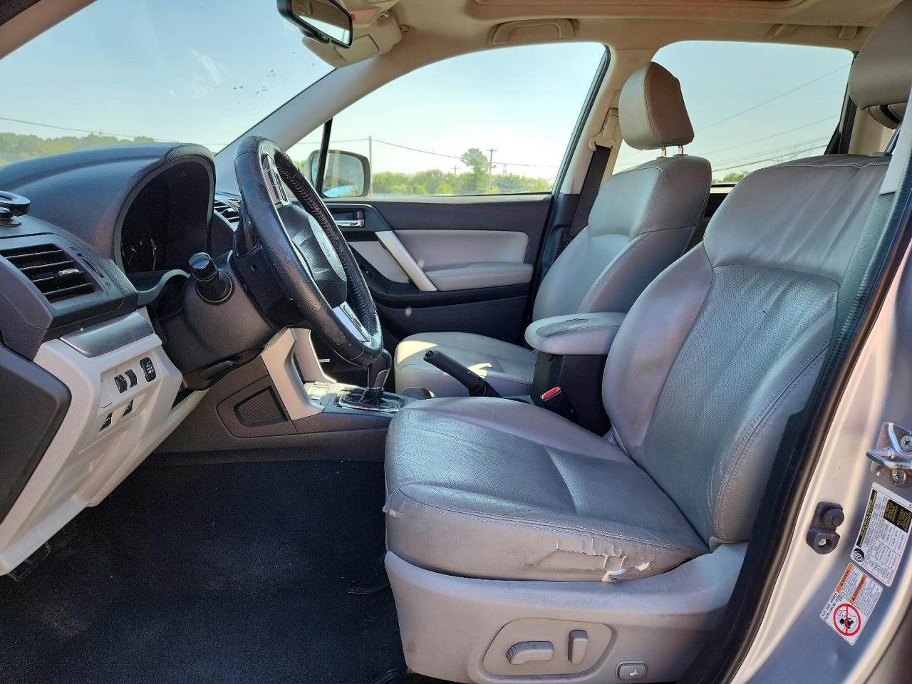 2015 Subaru Forester 2.5i Touring Silver vin: JF2SJAWCXFH499706