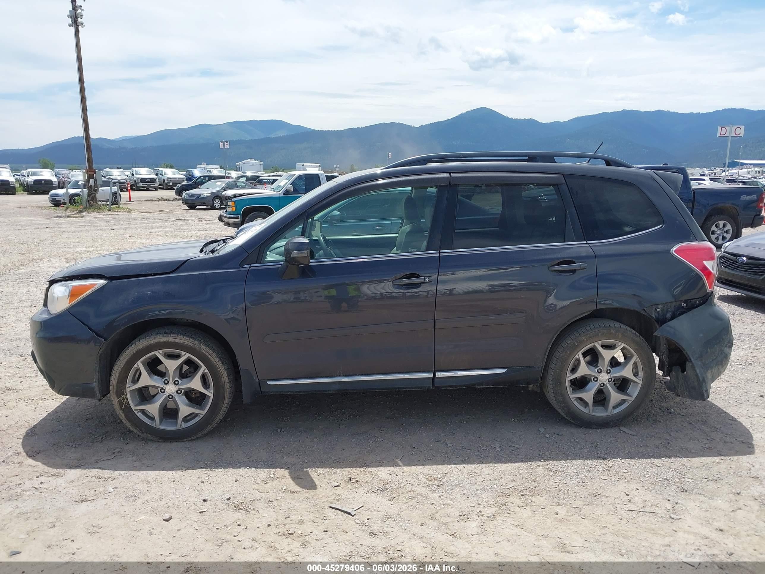 2015 Subaru Forester 2.5i Touring Gray vin: JF2SJAWCXFH542537