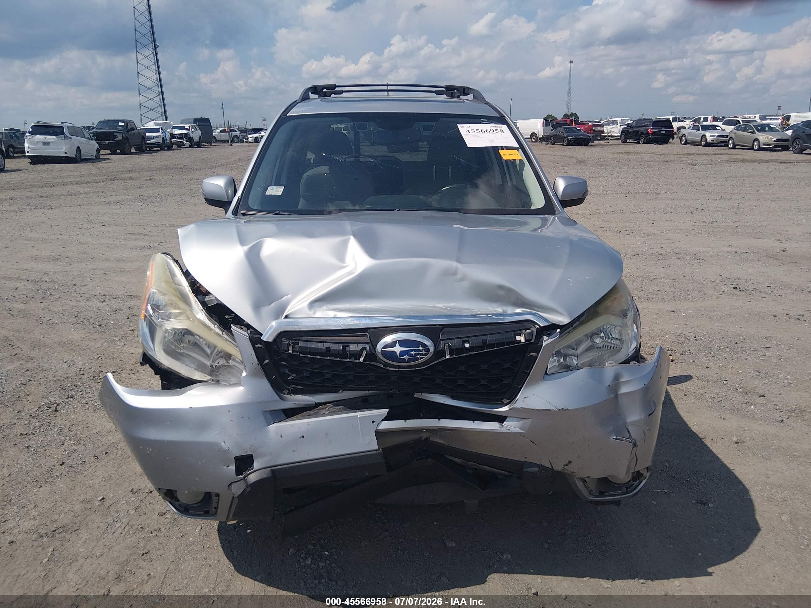2015 Subaru Forester 2.5i Touring Silver vin: JF2SJAWCXFH579880