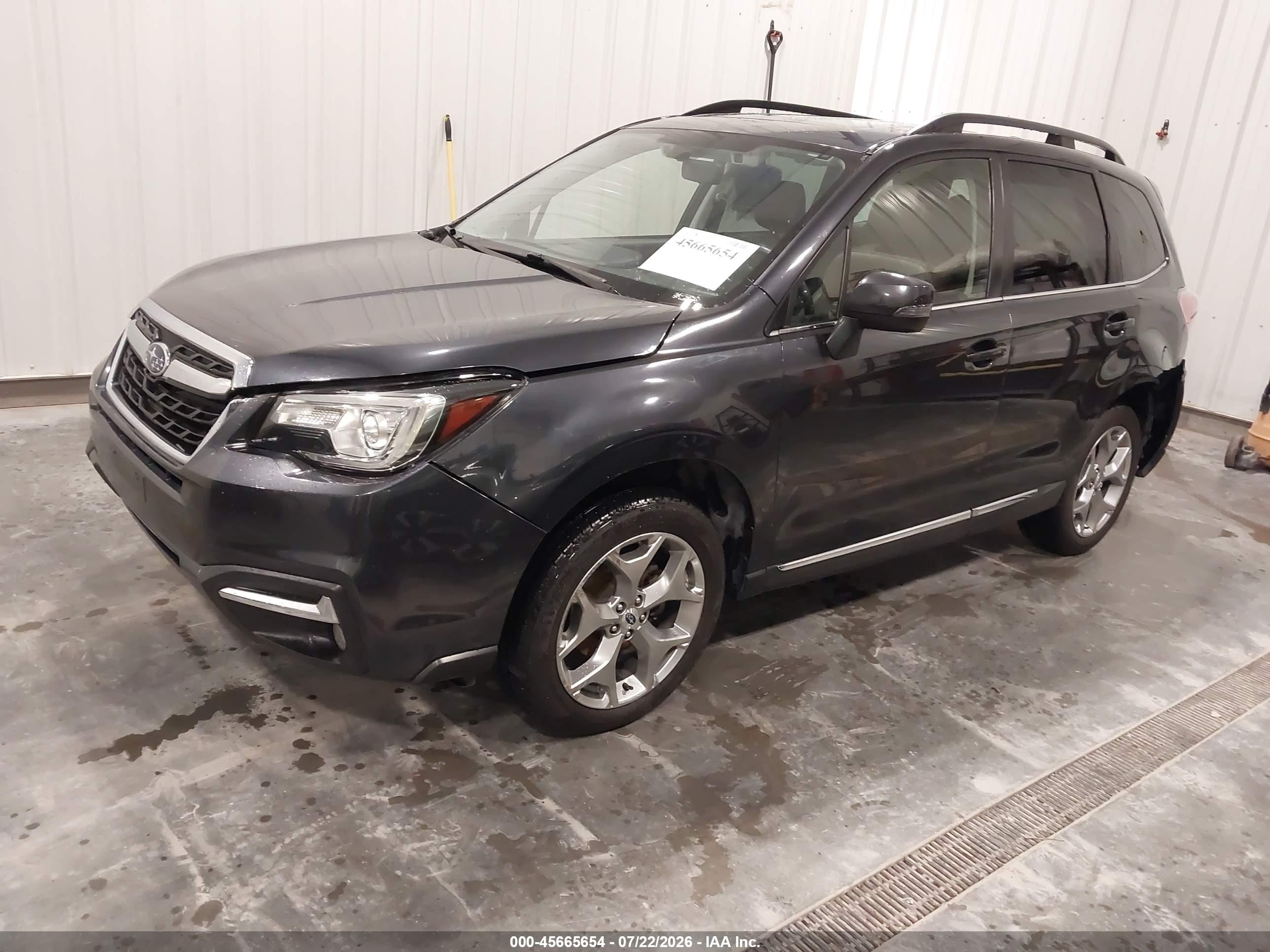2018 Subaru Forester 2.5i Touring Синий vin: JF2SJAWCXJH452877
