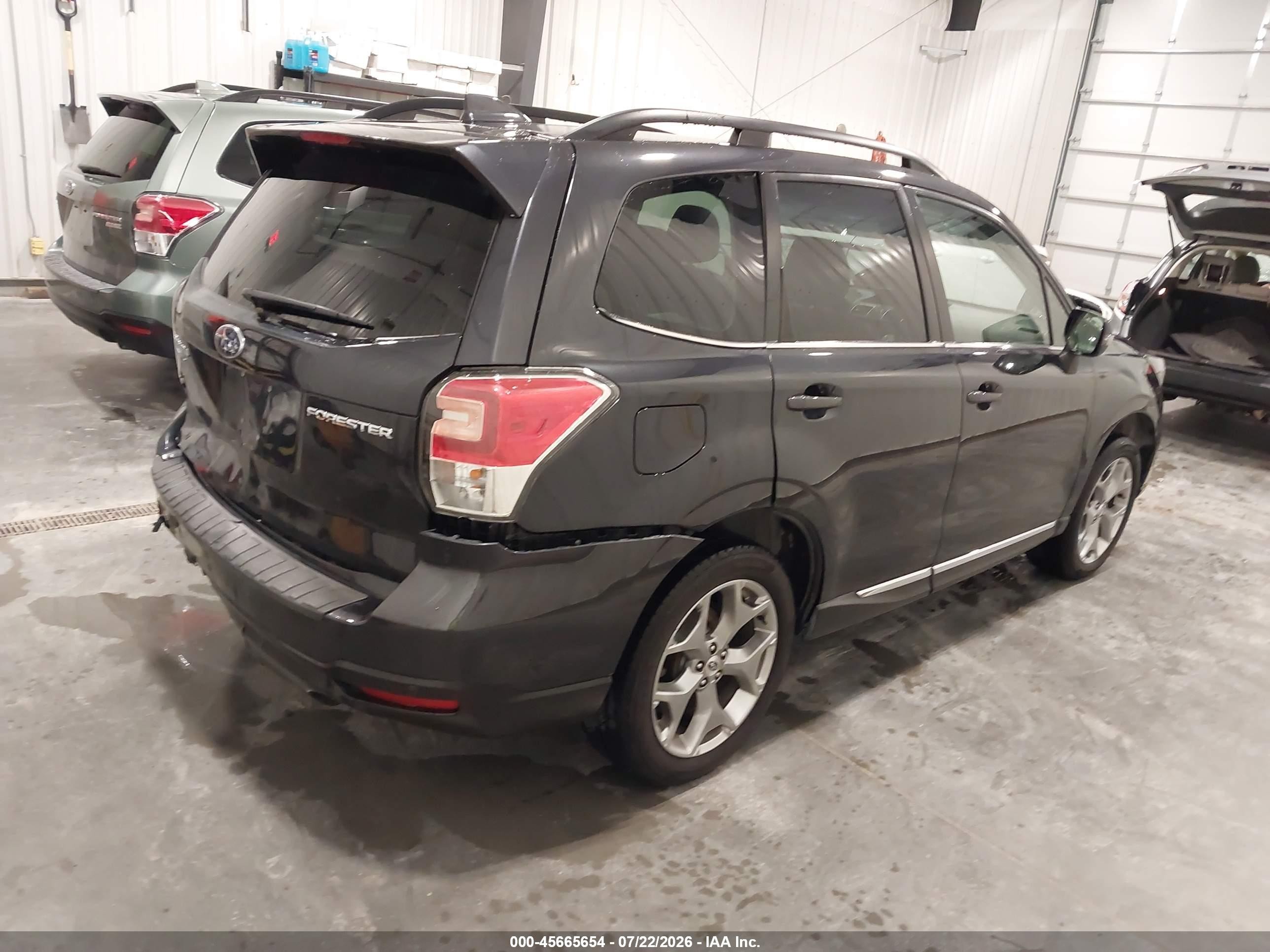2018 Subaru Forester 2.5i Touring Синий vin: JF2SJAWCXJH452877