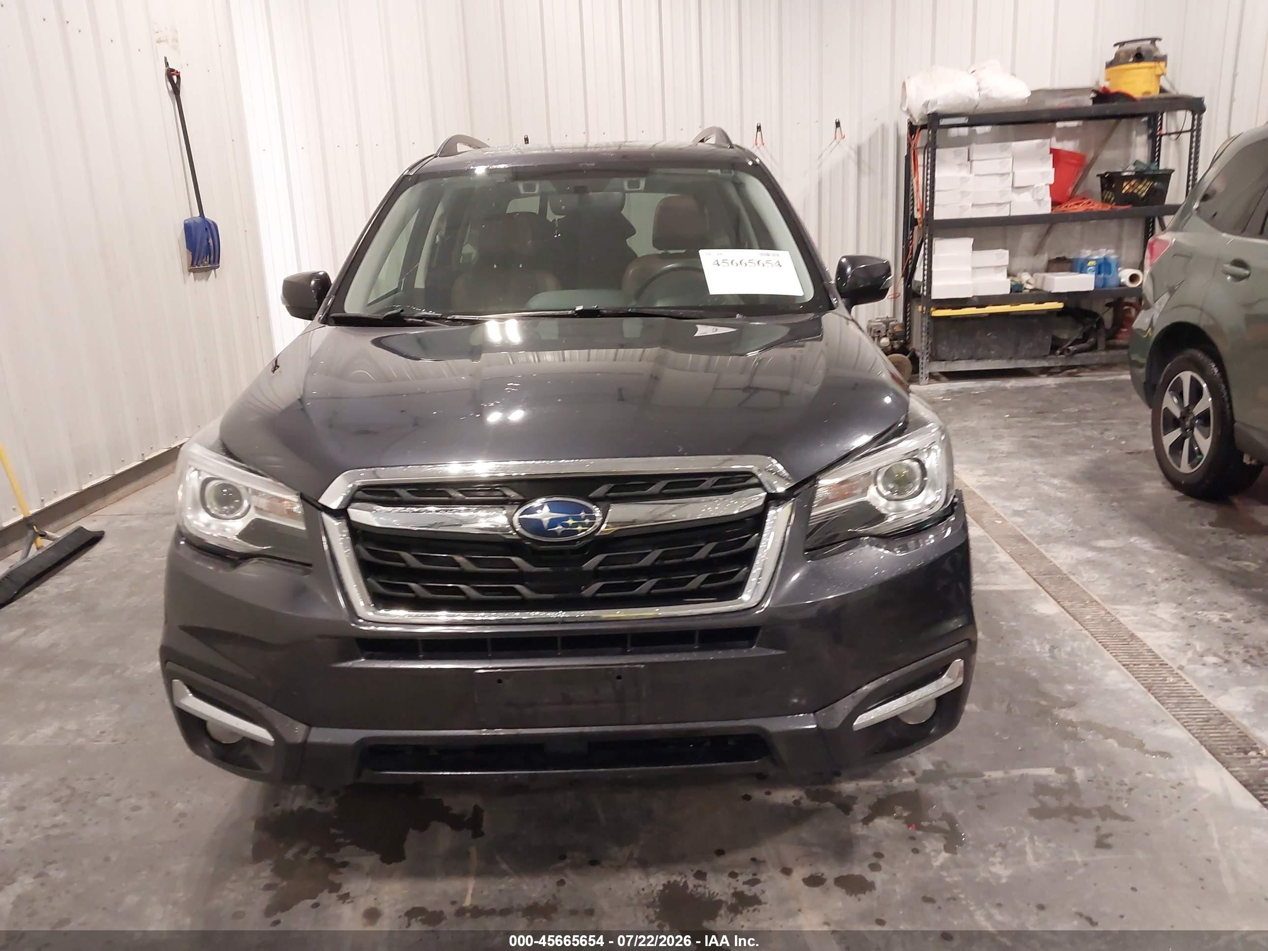 2018 Subaru Forester 2.5i Touring Синий vin: JF2SJAWCXJH452877
