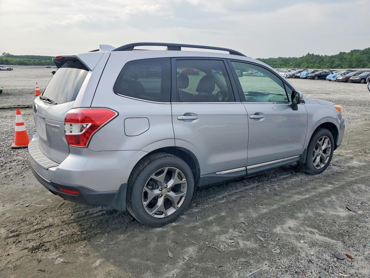 2016 Subaru Forester 2.5i Touring Silver vin: JF2SJAXC1GH512133