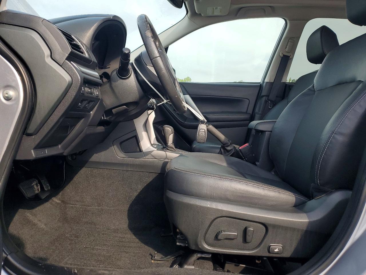 2016 Subaru Forester 2.5i Touring Silver vin: JF2SJAXC1GH512133