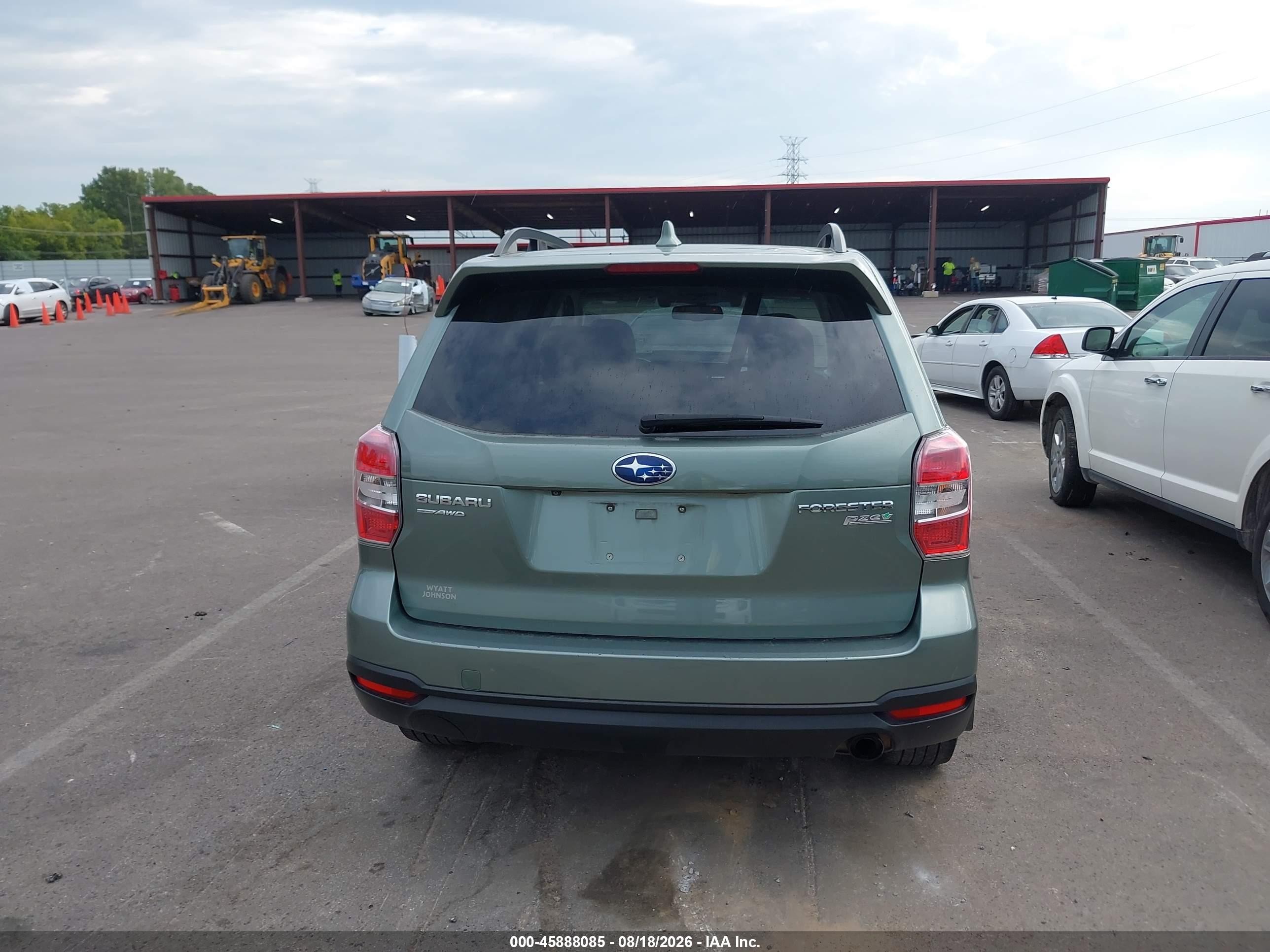 2016 Subaru Forester 2.5i Touring Green vin: JF2SJAXC5GH484210