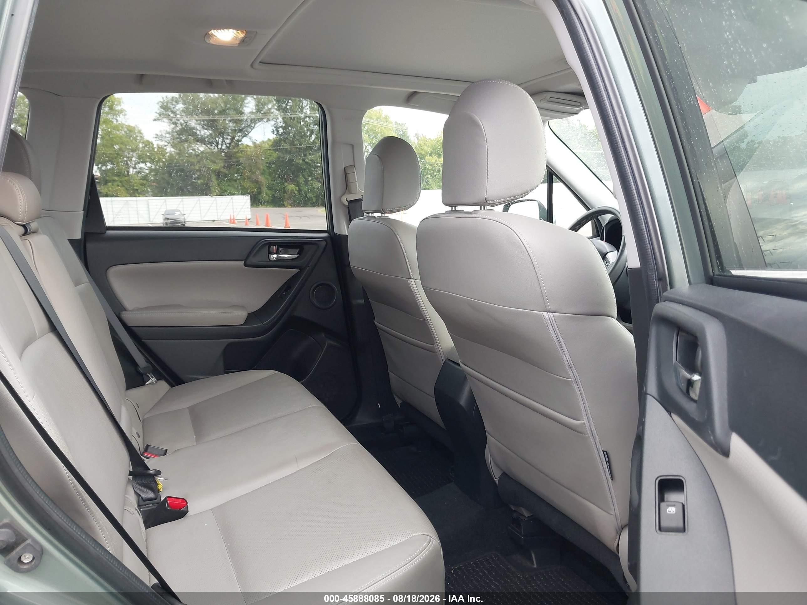2016 Subaru Forester 2.5i Touring Green vin: JF2SJAXC5GH484210