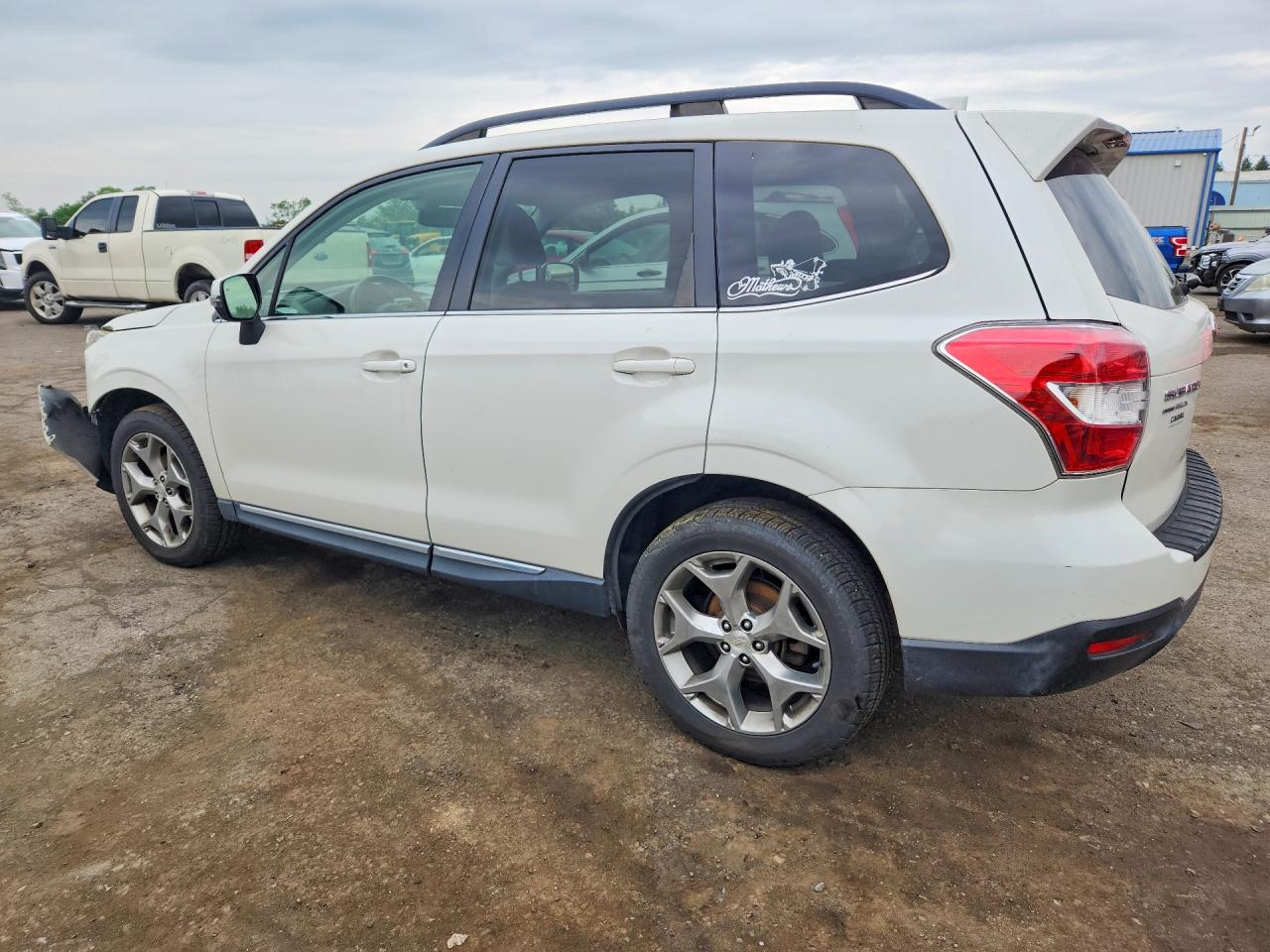 2016 Subaru Forester 2.5i Touring White vin: JF2SJAXC9GH416444