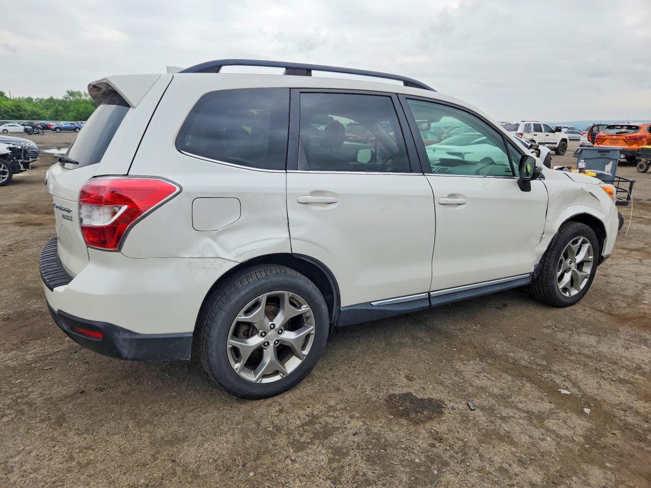 2016 Subaru Forester 2.5i Touring White vin: JF2SJAXC9GH416444