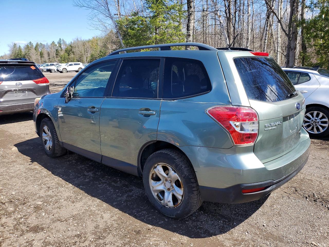 2014 Subaru Forester 2.5i Зеленый vin: JF2SJCAC1EH437516