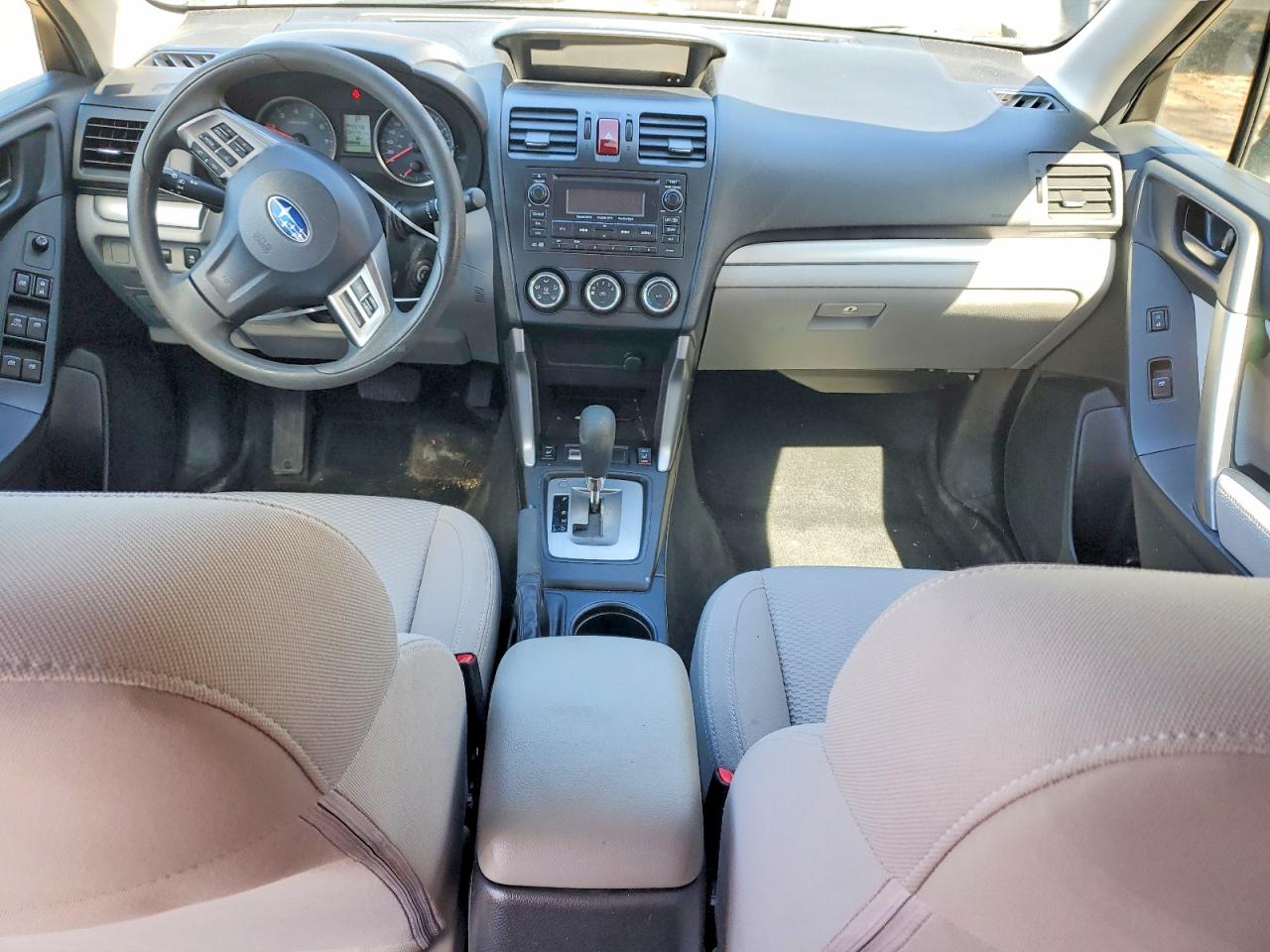 2014 Subaru Forester 2.5i Зеленый vin: JF2SJCAC1EH437516