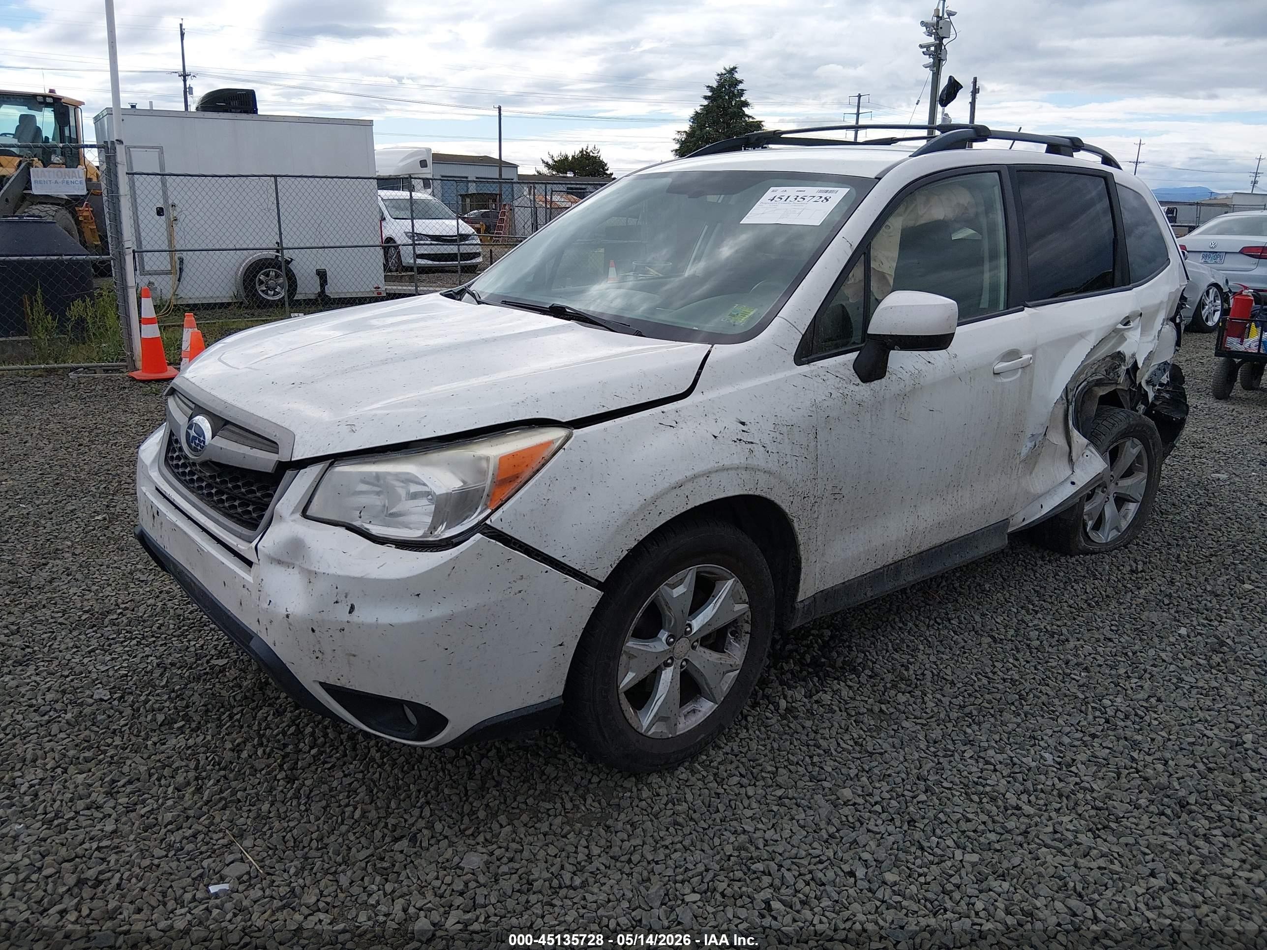 2014 Subaru Forester 2.5i/2.5i Premium White vin: JF2SJCBC5EH533809