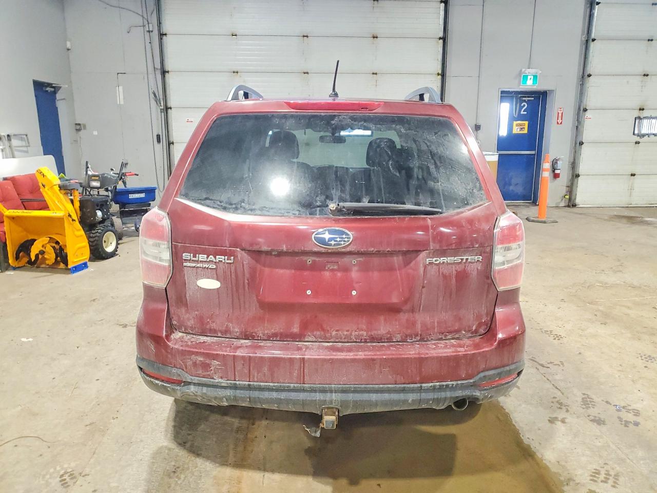 2015 Subaru Forester 2.5i Red vin: JF2SJCBC7FH460377