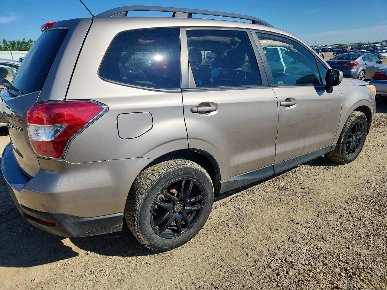 2015 Subaru Forester 2.5i Premium Бежевый vin: JF2SJCCC5FH431040