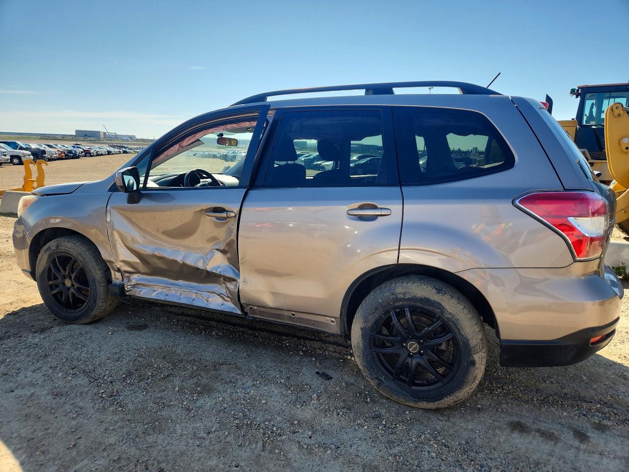 2015 Subaru Forester 2.5i Premium Бежевый vin: JF2SJCCC5FH431040