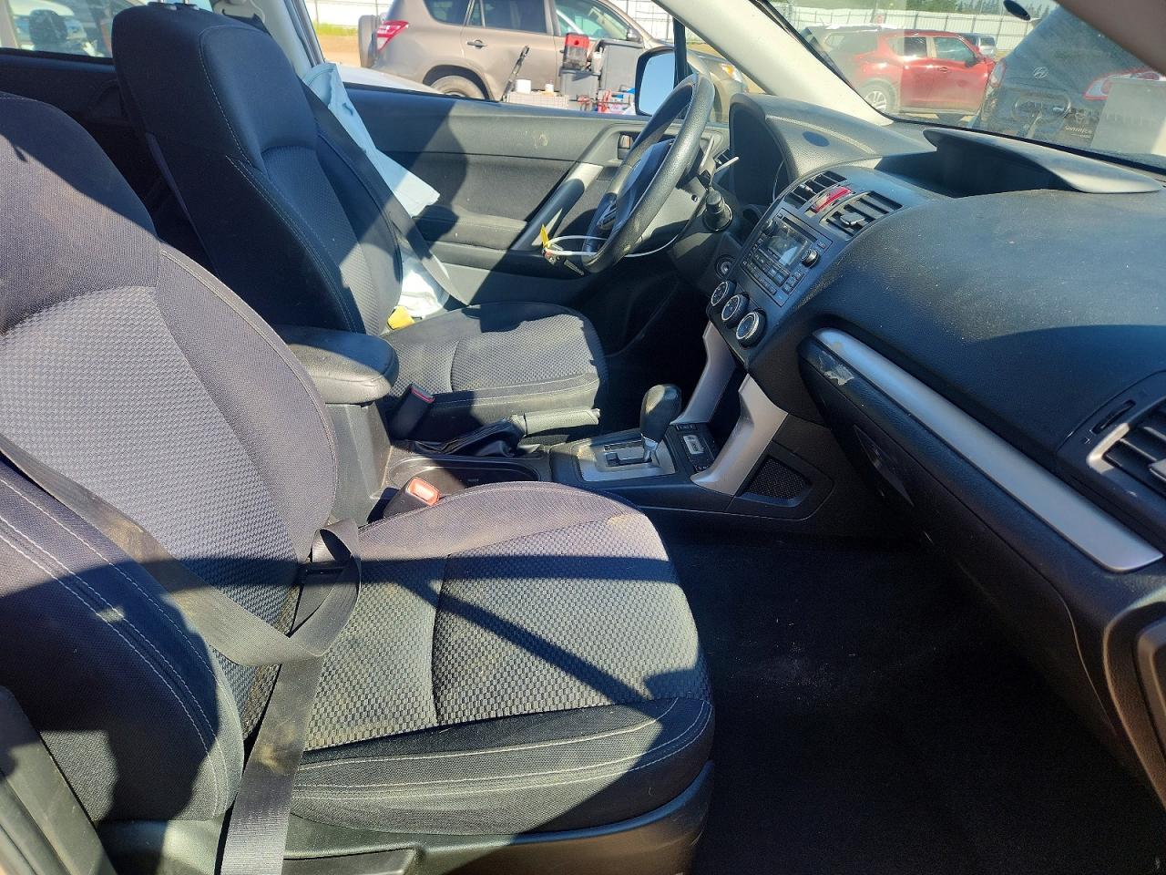 2015 Subaru Forester 2.5i Premium Бежевый vin: JF2SJCCC5FH431040