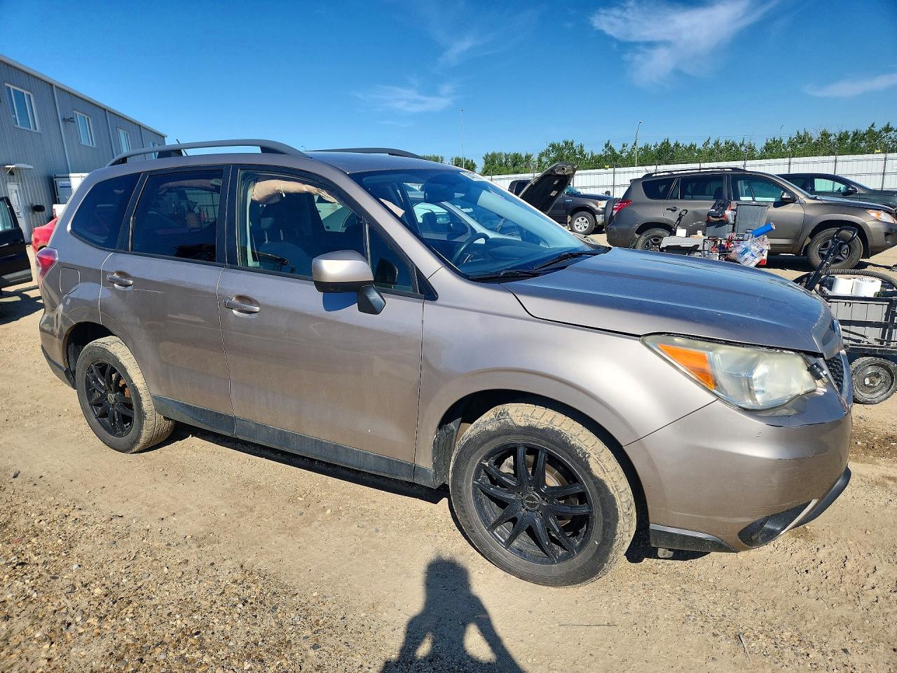 2015 Subaru Forester 2.5i Premium Бежевый vin: JF2SJCCC5FH431040