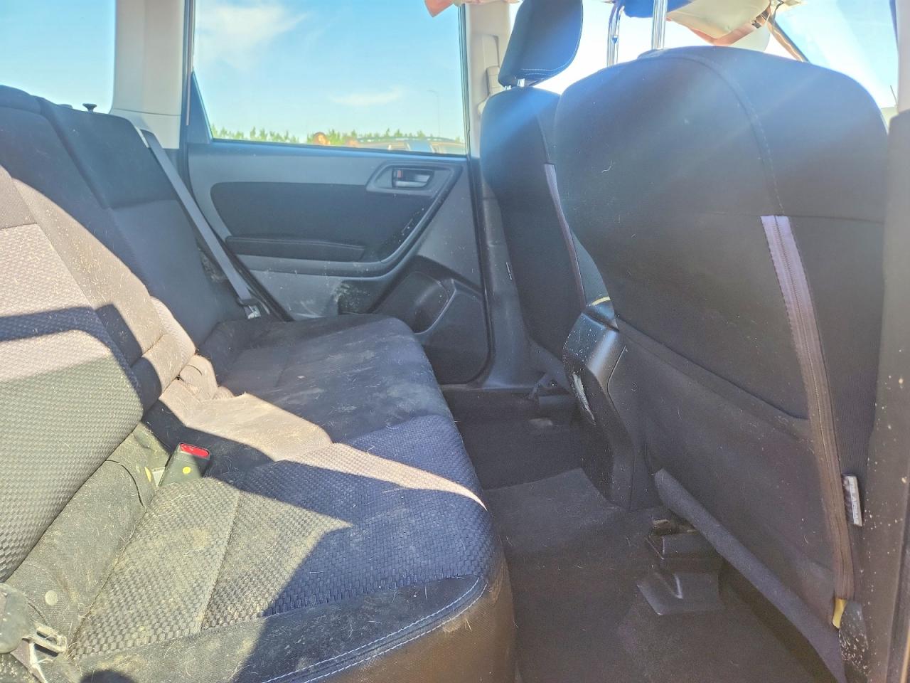 2015 Subaru Forester 2.5i Premium Бежевый vin: JF2SJCCC5FH431040