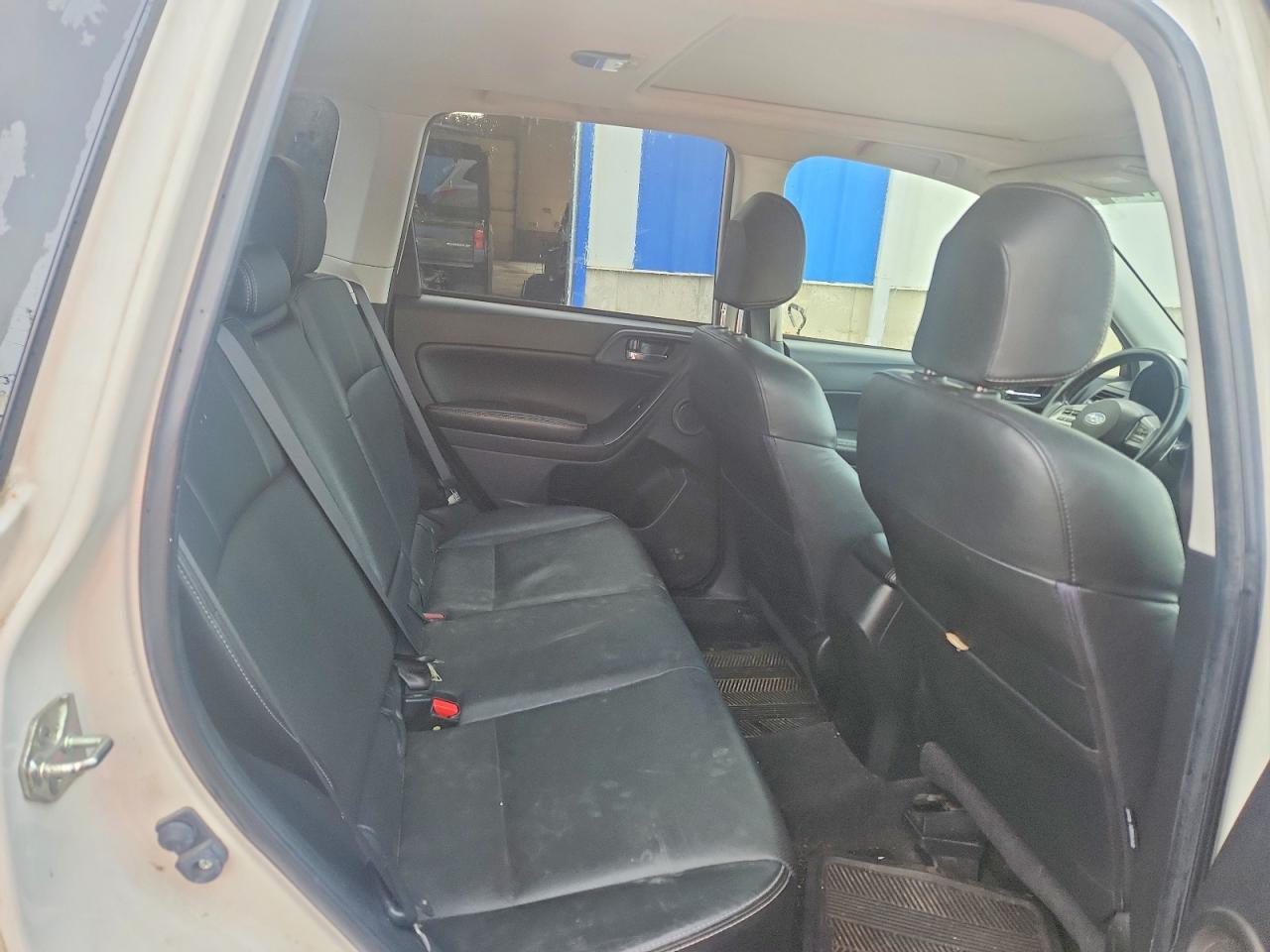 2014 Subaru Forester 2.5i Touring Белый vin: JF2SJCLC3EH458588