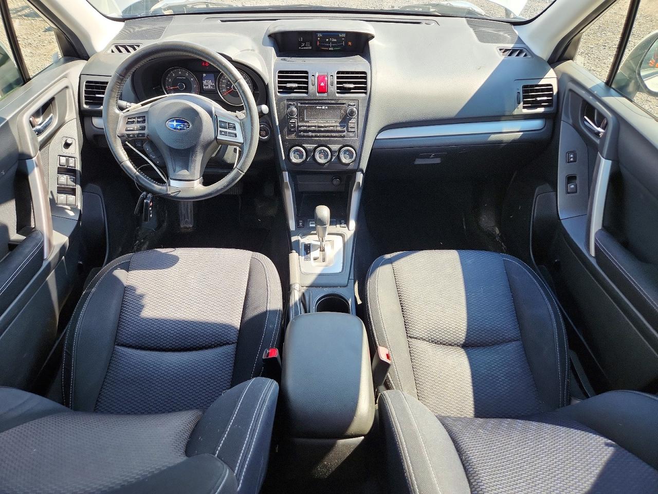 2015 Subaru Forester 2.5i White vin: JF2SJCNC0FH840656