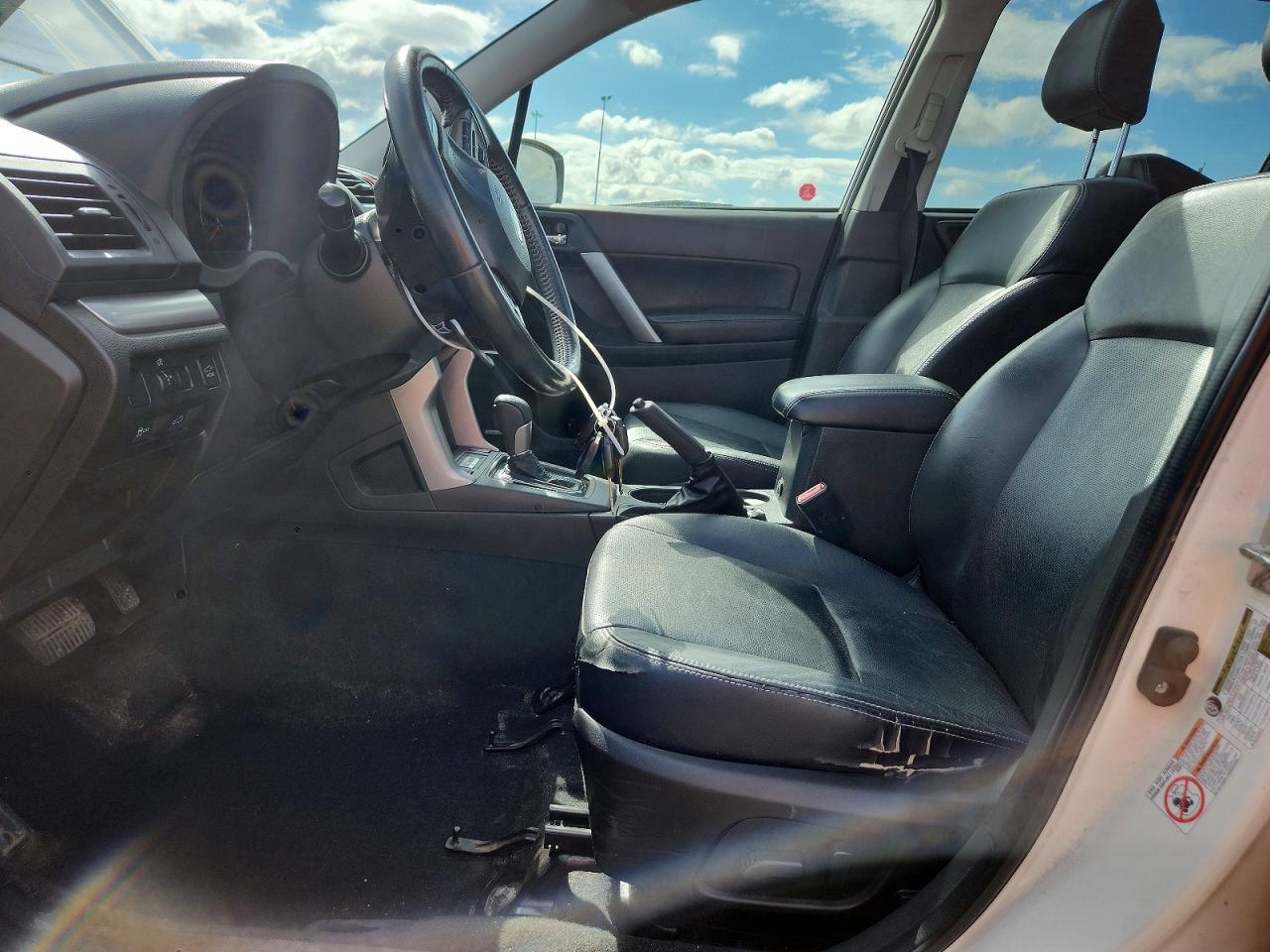 2015 Subaru Forester 2.5i Touring White vin: JF2SJCTC9FH419473