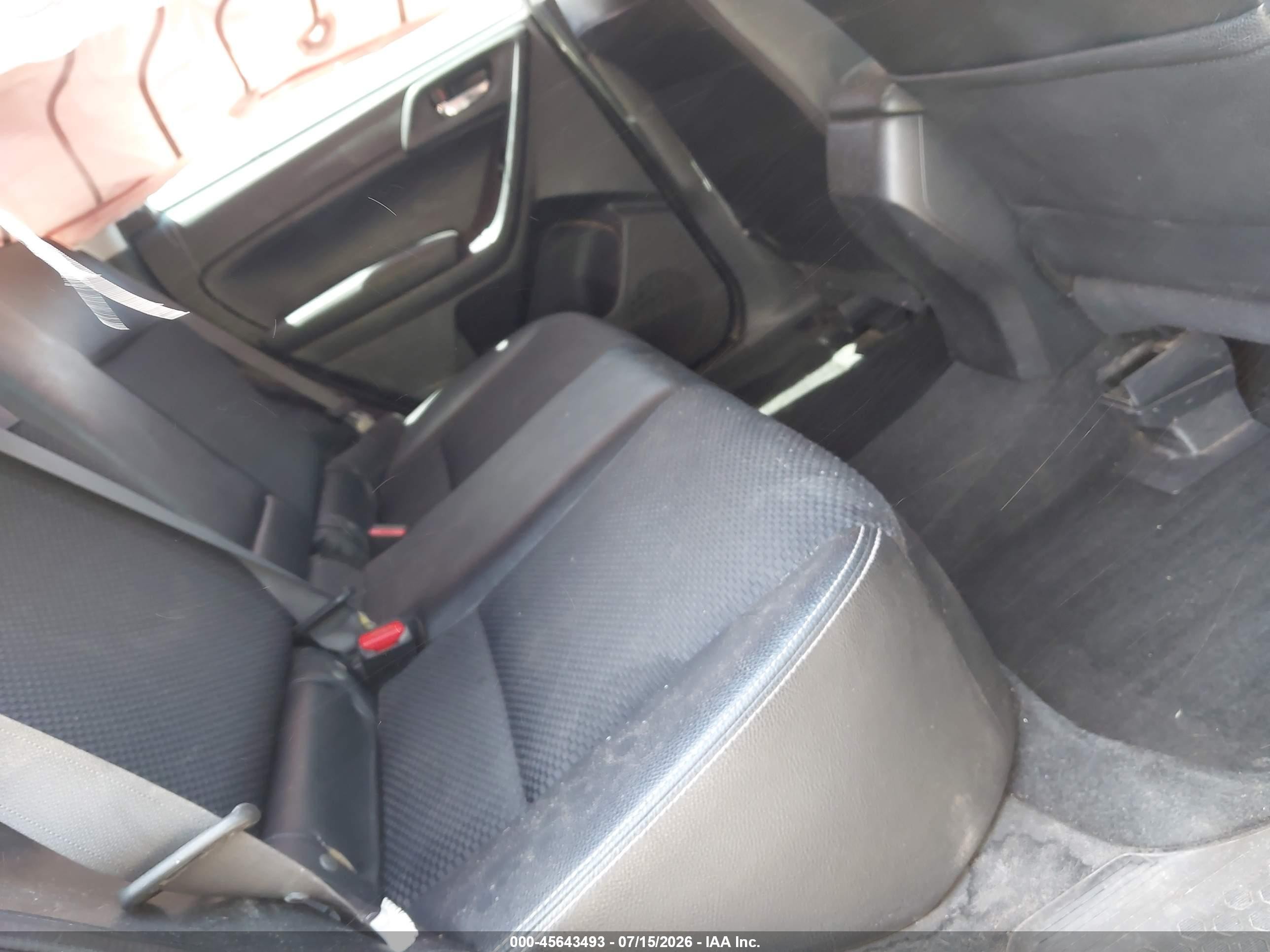 2015 Subaru Forester 2.0xt Premium Silver vin: JF2SJGDC2FH538391