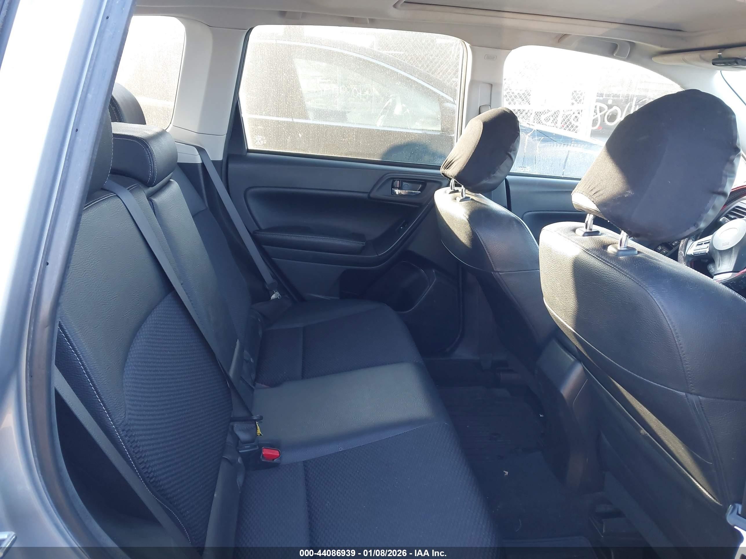 2015 Subaru Forester 2.0xt Premium Silver vin: JF2SJGDC5FH406614
