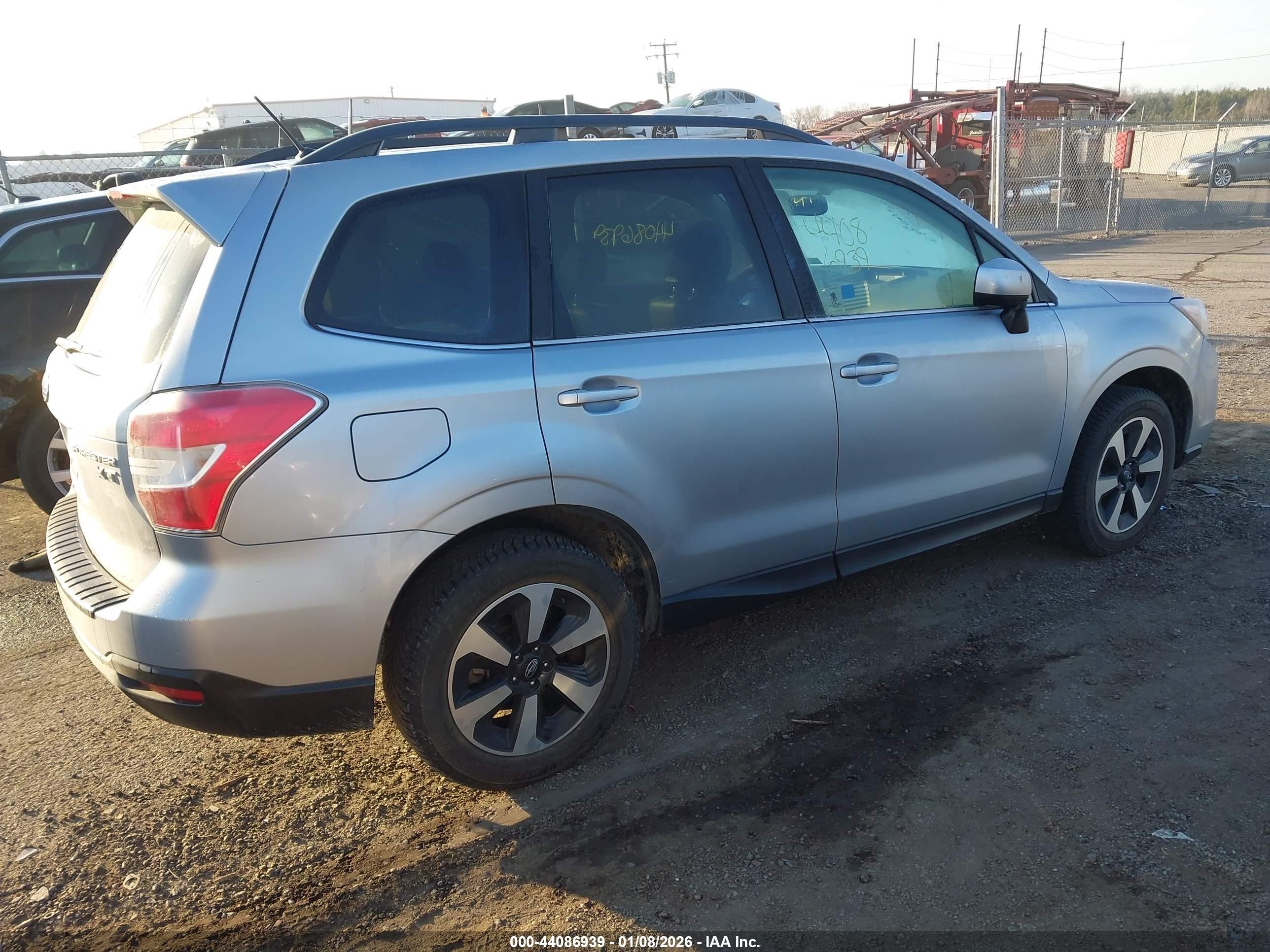 2015 Subaru Forester 2.0xt Premium Silver vin: JF2SJGDC5FH406614